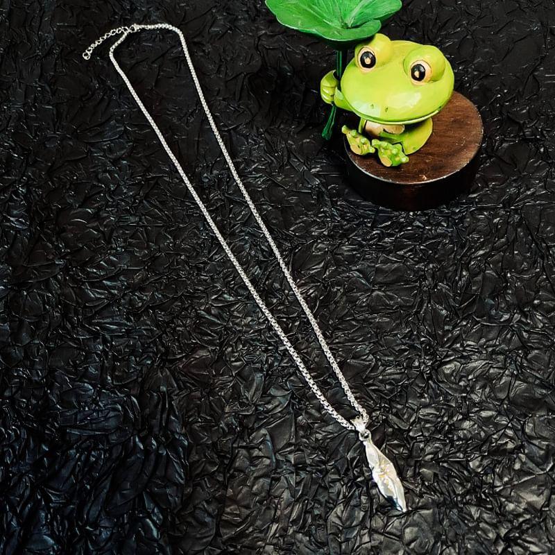 Irregular Pendant Necklace Product Image