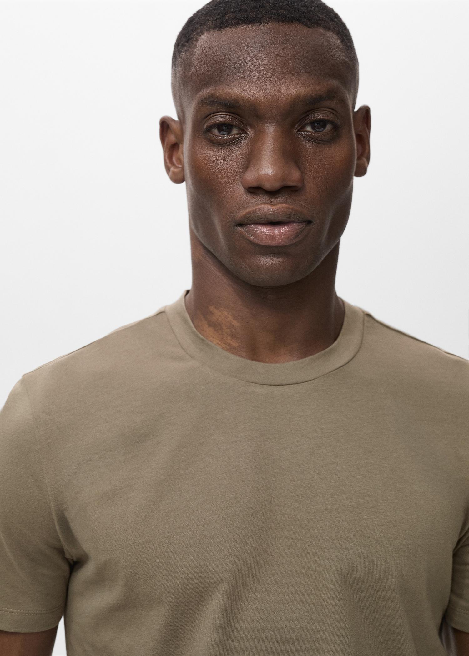 Stretch cotton T-shirt - Men | MANGO USA Product Image