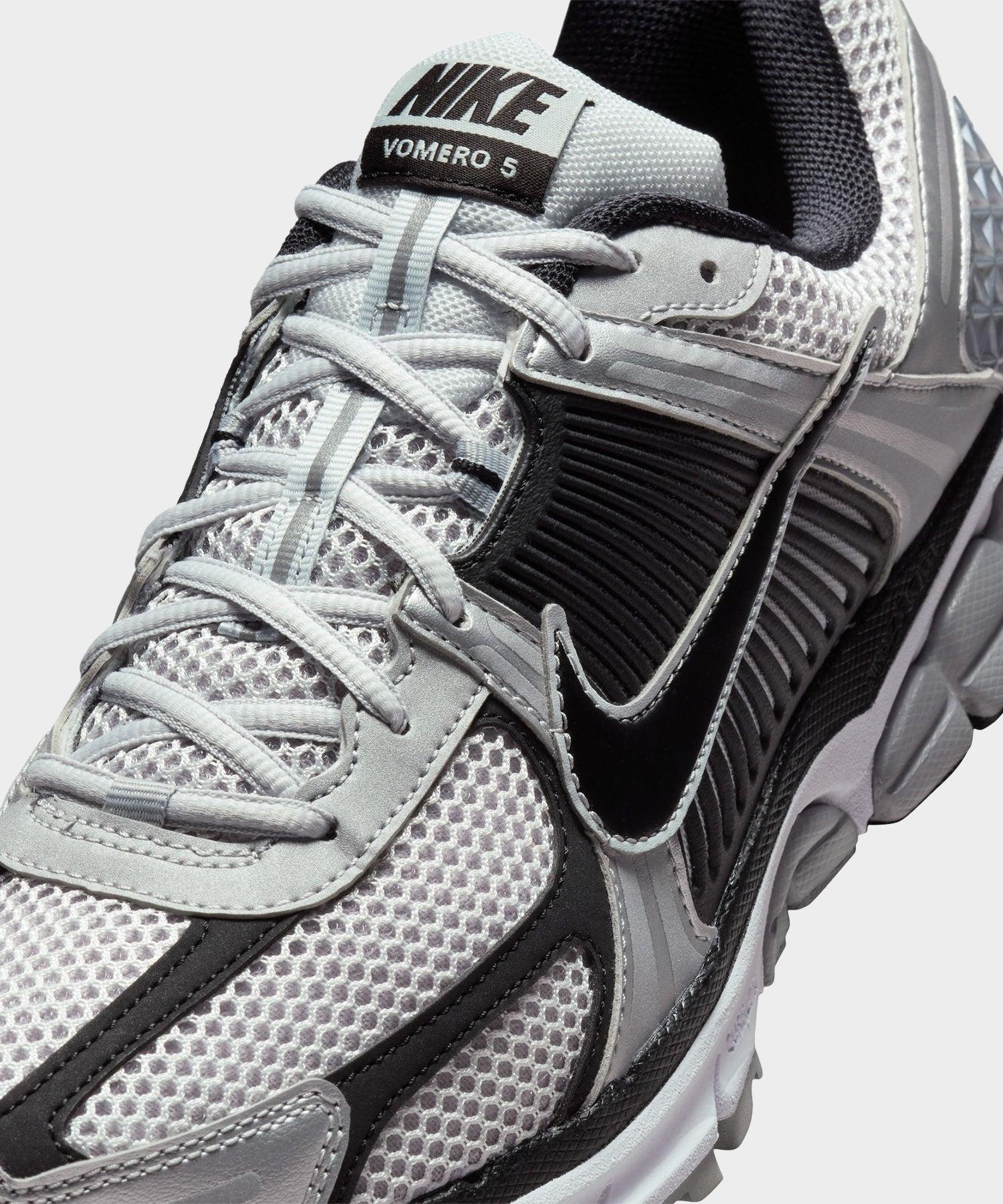 Nike Zoom Vomero in Metallic Silver + Pure Platinum Product Image