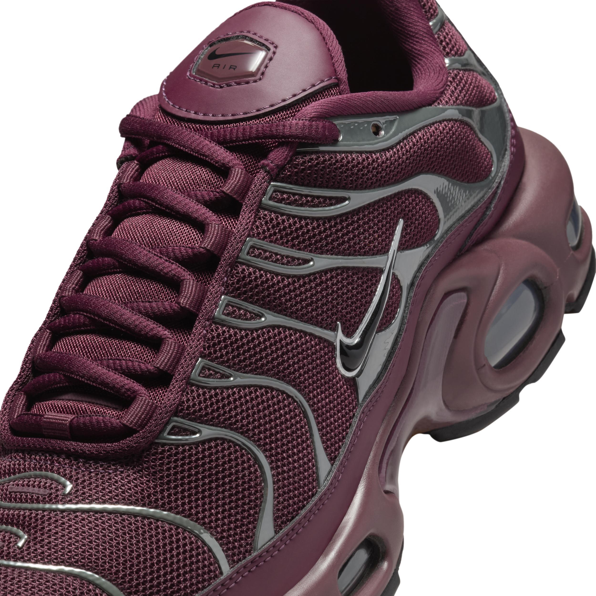 Nike Women's Air Max Plus SE Shoes Product Image