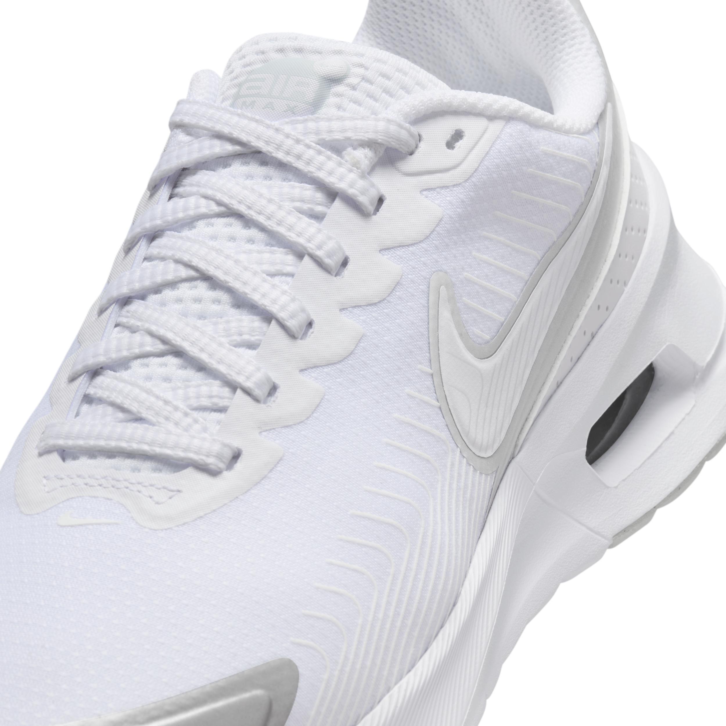 Nike Air Max Nuaxis Women's Shoes Product Image