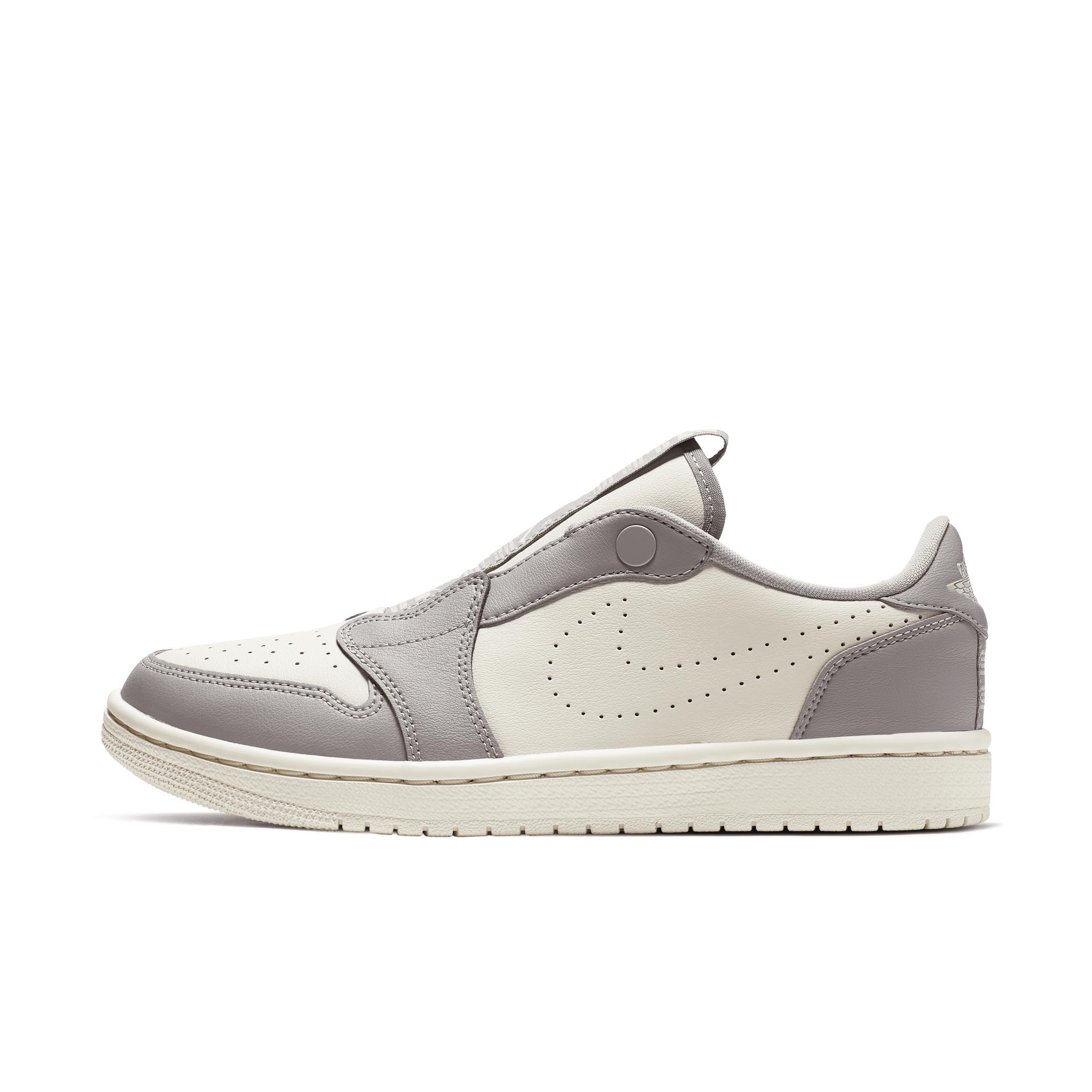 Womens Air Jordan Retro 1 Low Slip Casual Shoes Product Image