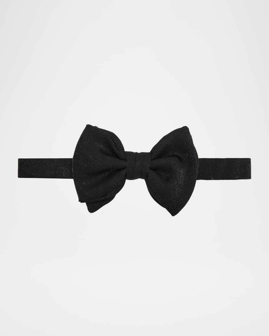 Men's Butterfly Bow Tie Product Image