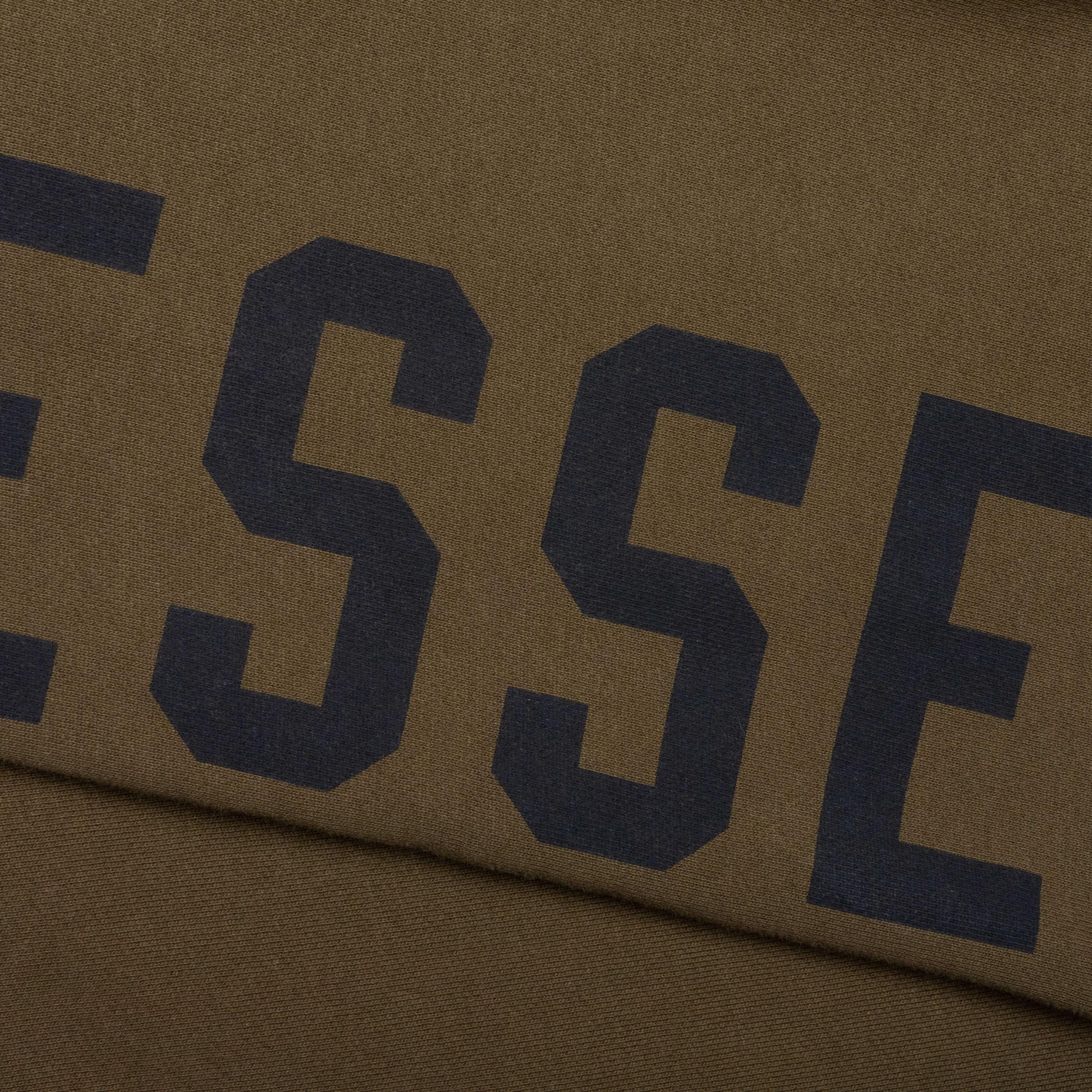 Fleece Relaxed Sweatpant - Olive Male Product Image