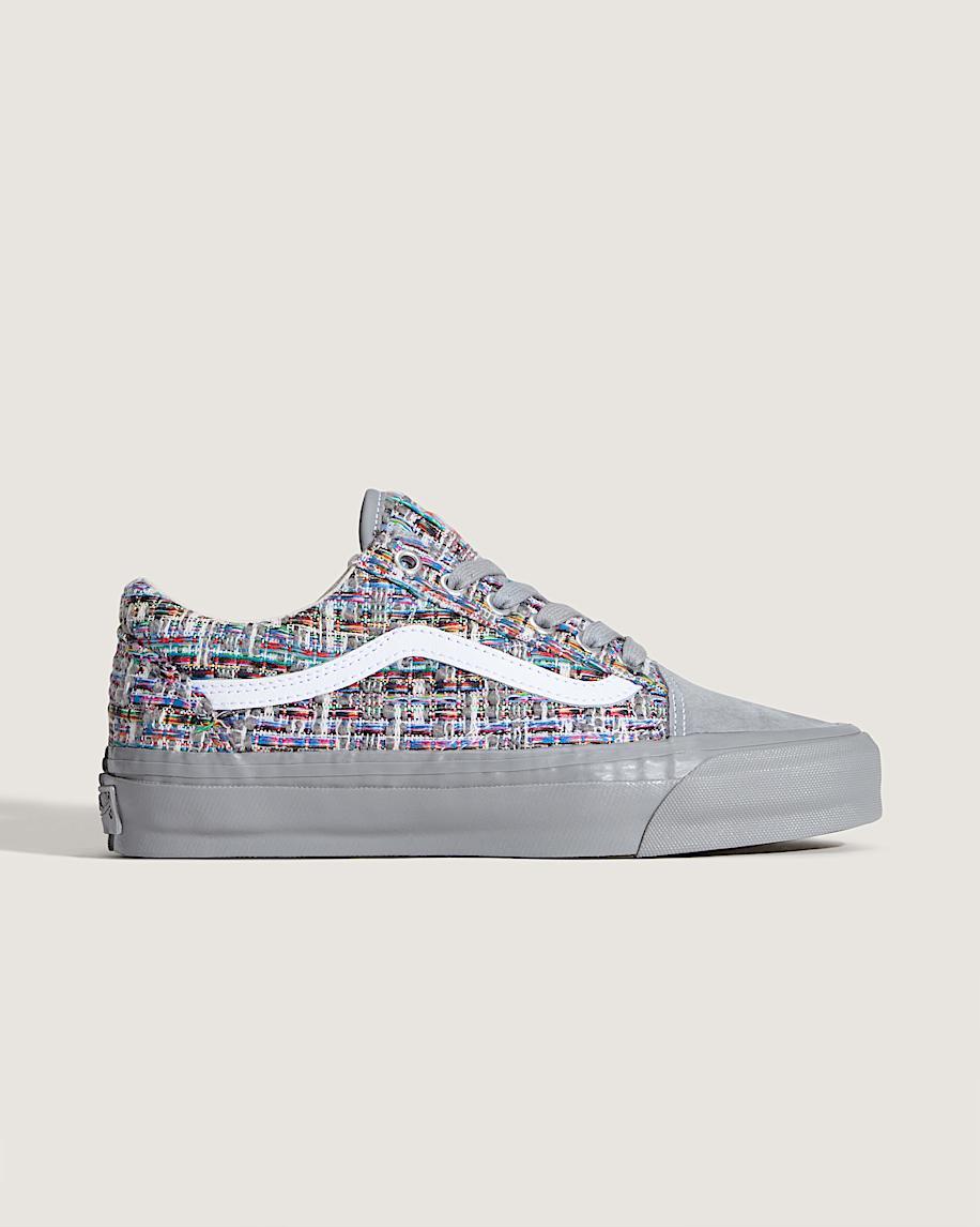 Premium Old Skool Shoe in Frost Gray| Vans US Product Image