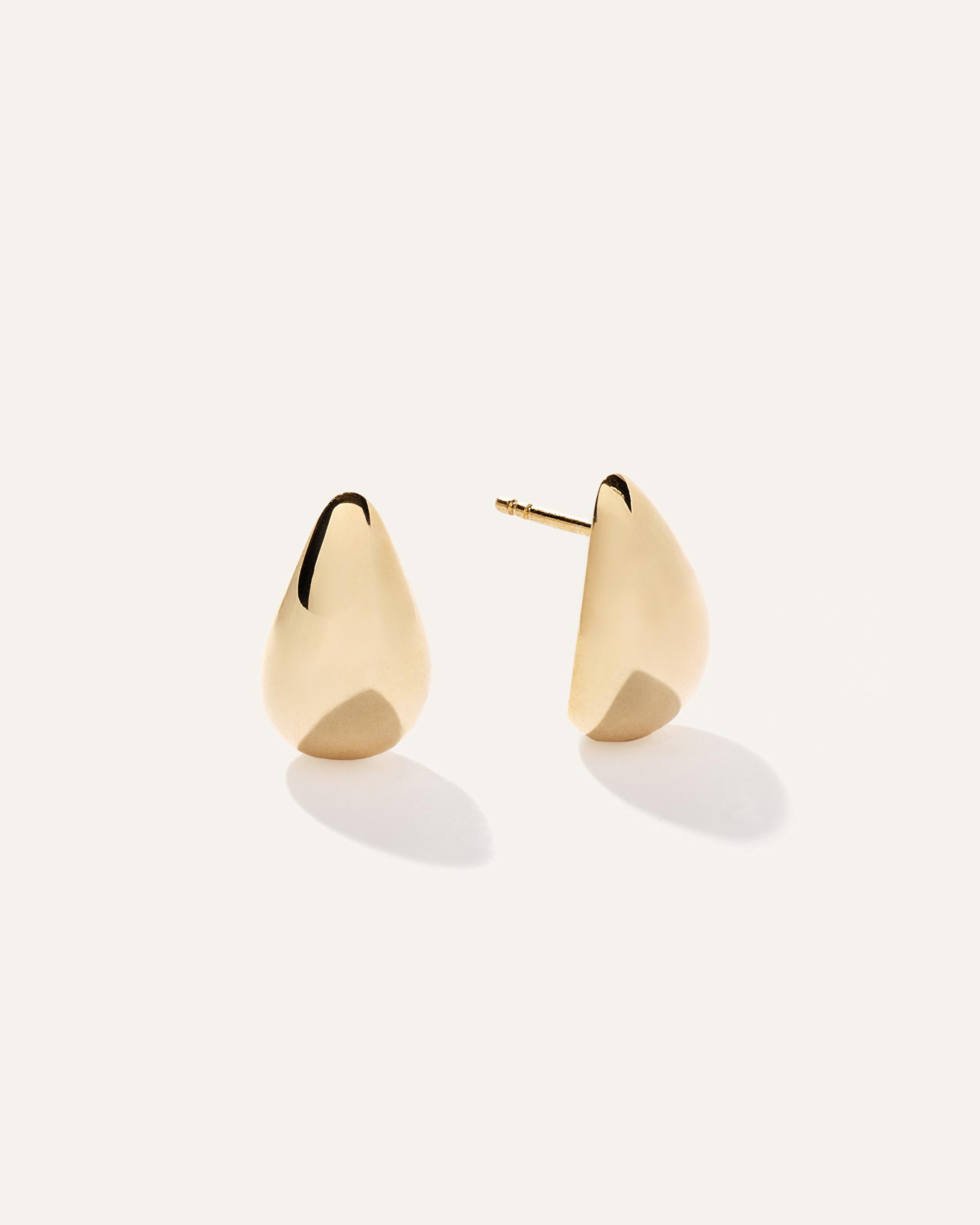 14K Gold Small Teardrop Earrings Product Image