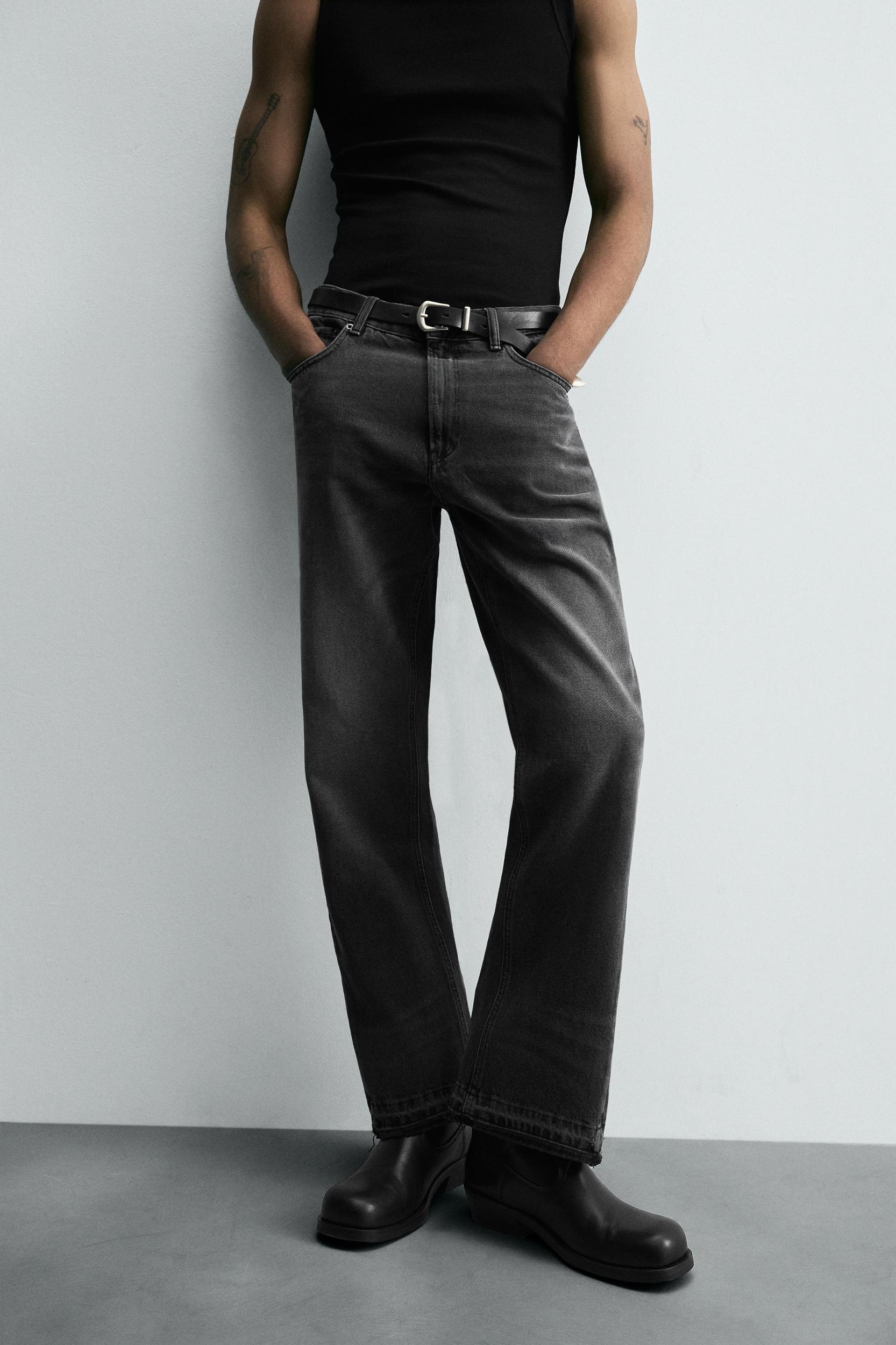 FLARE FIT JEANS Product Image