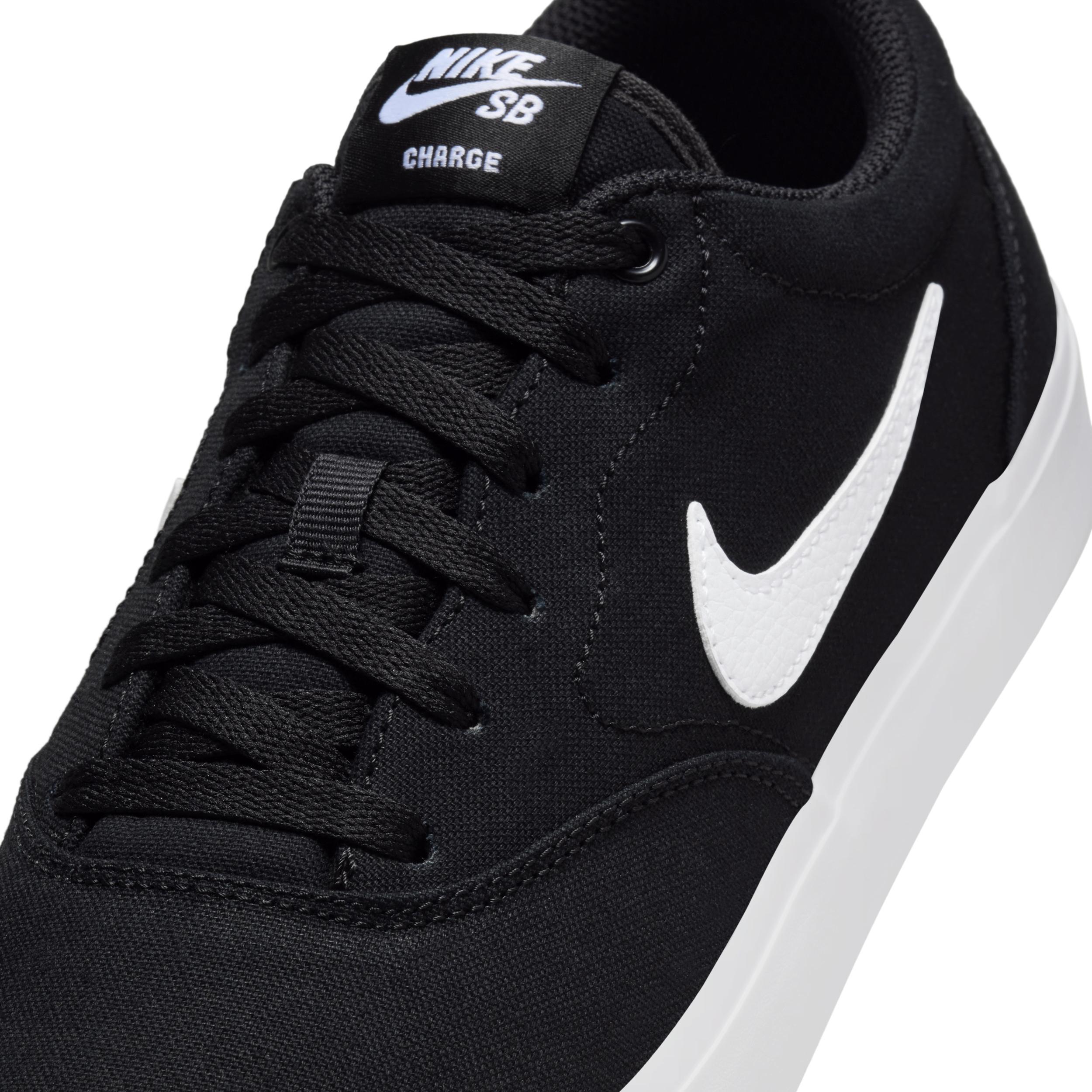 Nike SB Charge Canvas Skate Shoes Product Image