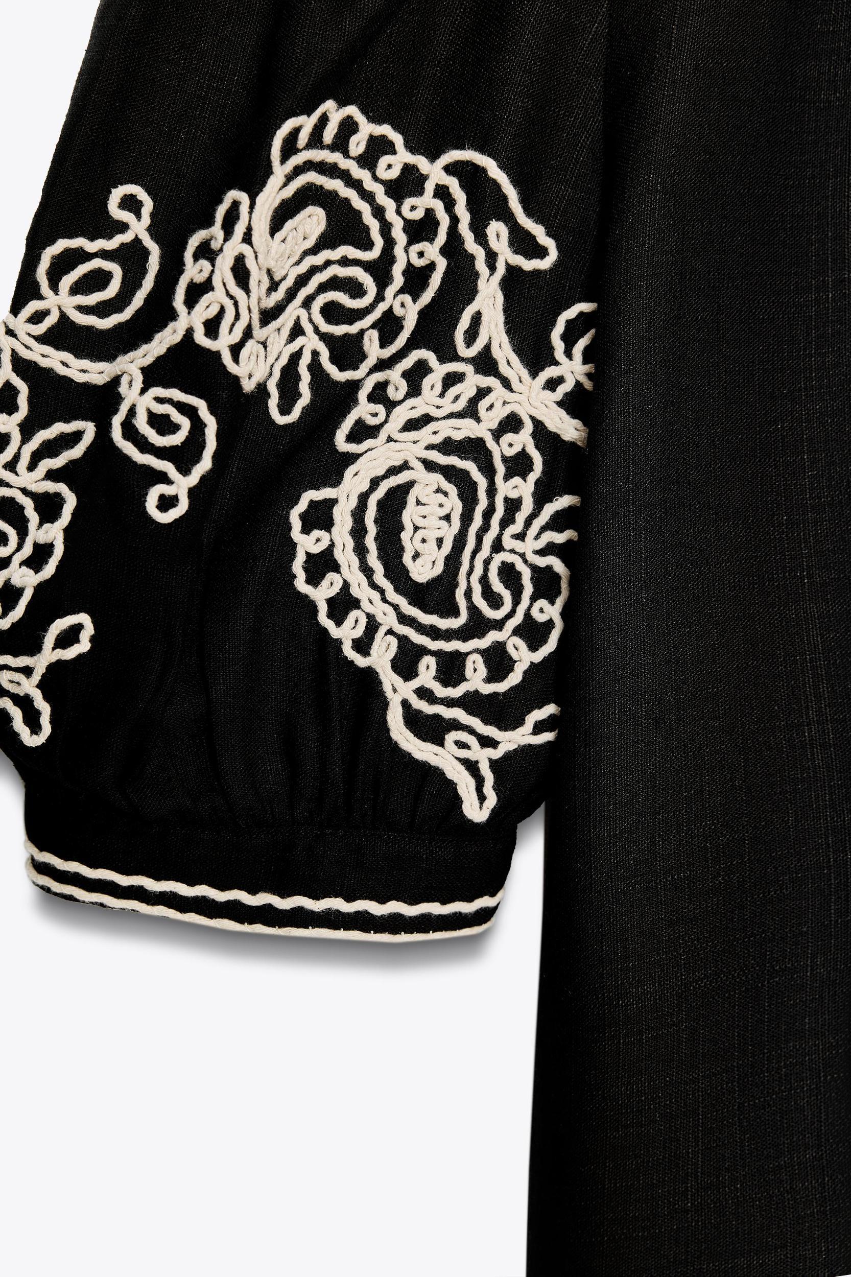 ZW COLLECTION LINEN BLEND EMBROIDERED TOP Product Image