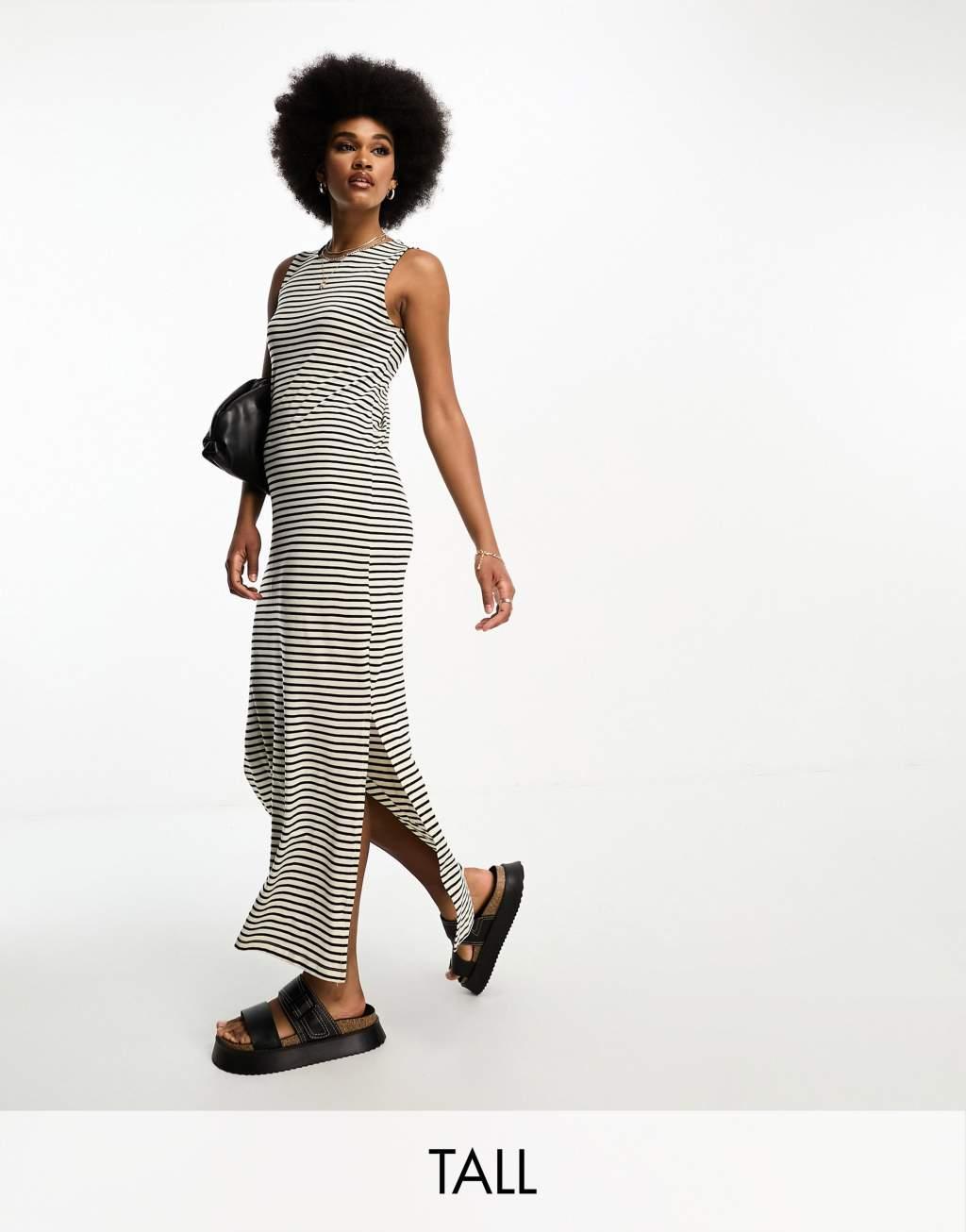 Vero Moda Aware Tall sleeveless maxi dress Product Image