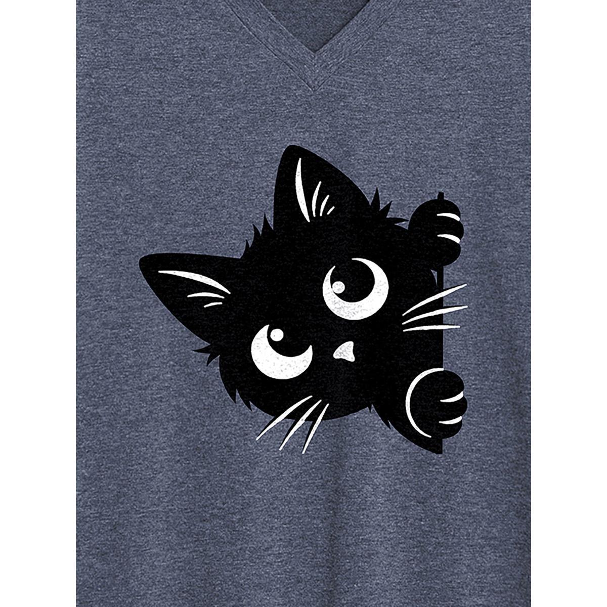 Plus Size Boho Floral Motif Round Neck T-Shirt Indigo Women Leisure Non Natural Flowers Round Neck Casual T-shirts BloomChic 28/5X Product Image