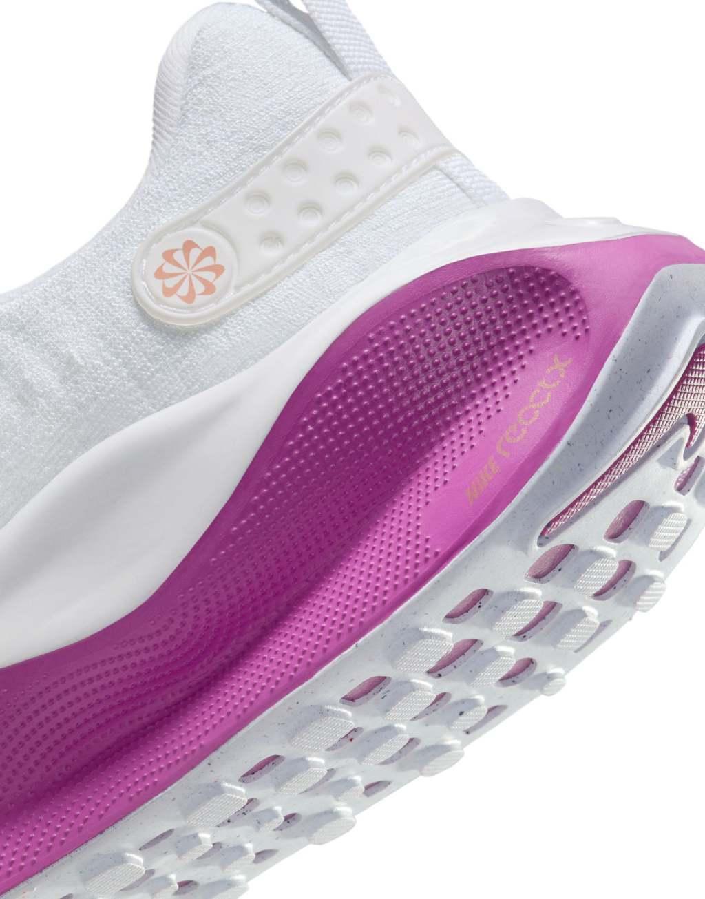 Nike Running Infinity Run 4 sneakers in white and purple Product Image