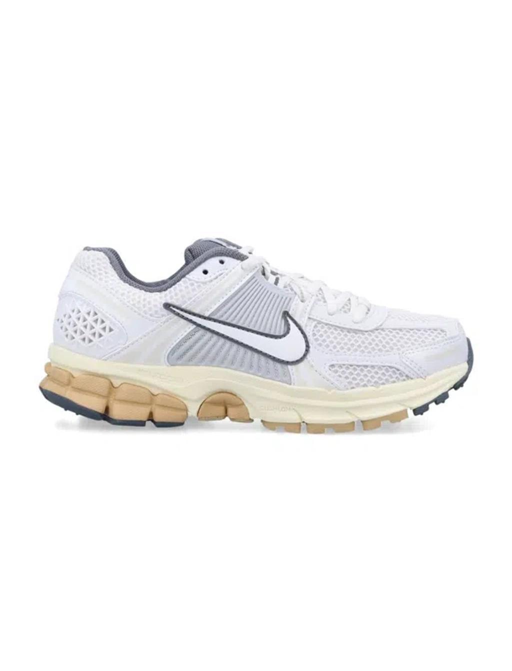 NIKE Womens  Vomero 5 In Summit White/summit White/pure Platinum/smoke Grey Product Image