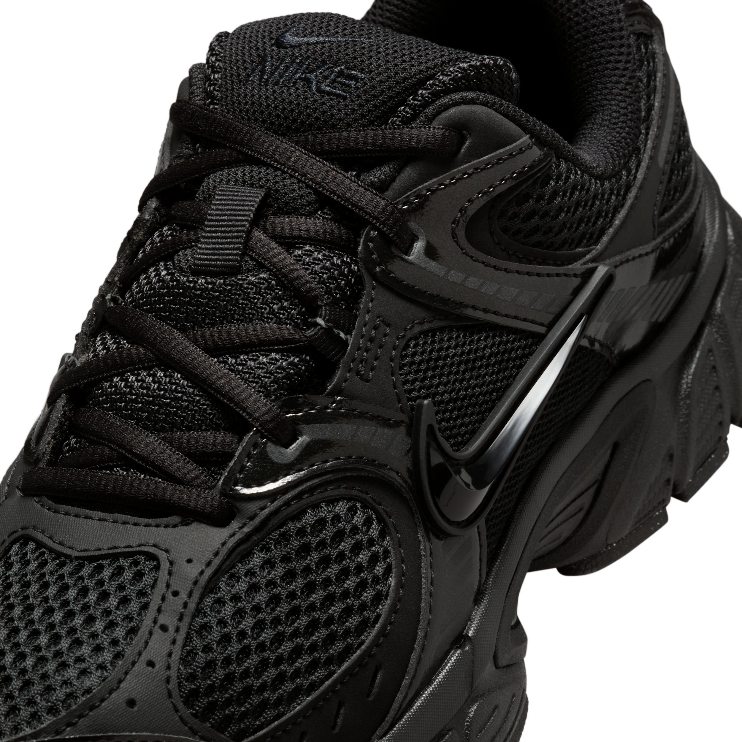 Nike Womens V5 RNR Shoes with Reflective Accents | HQ7901-001 Product Image