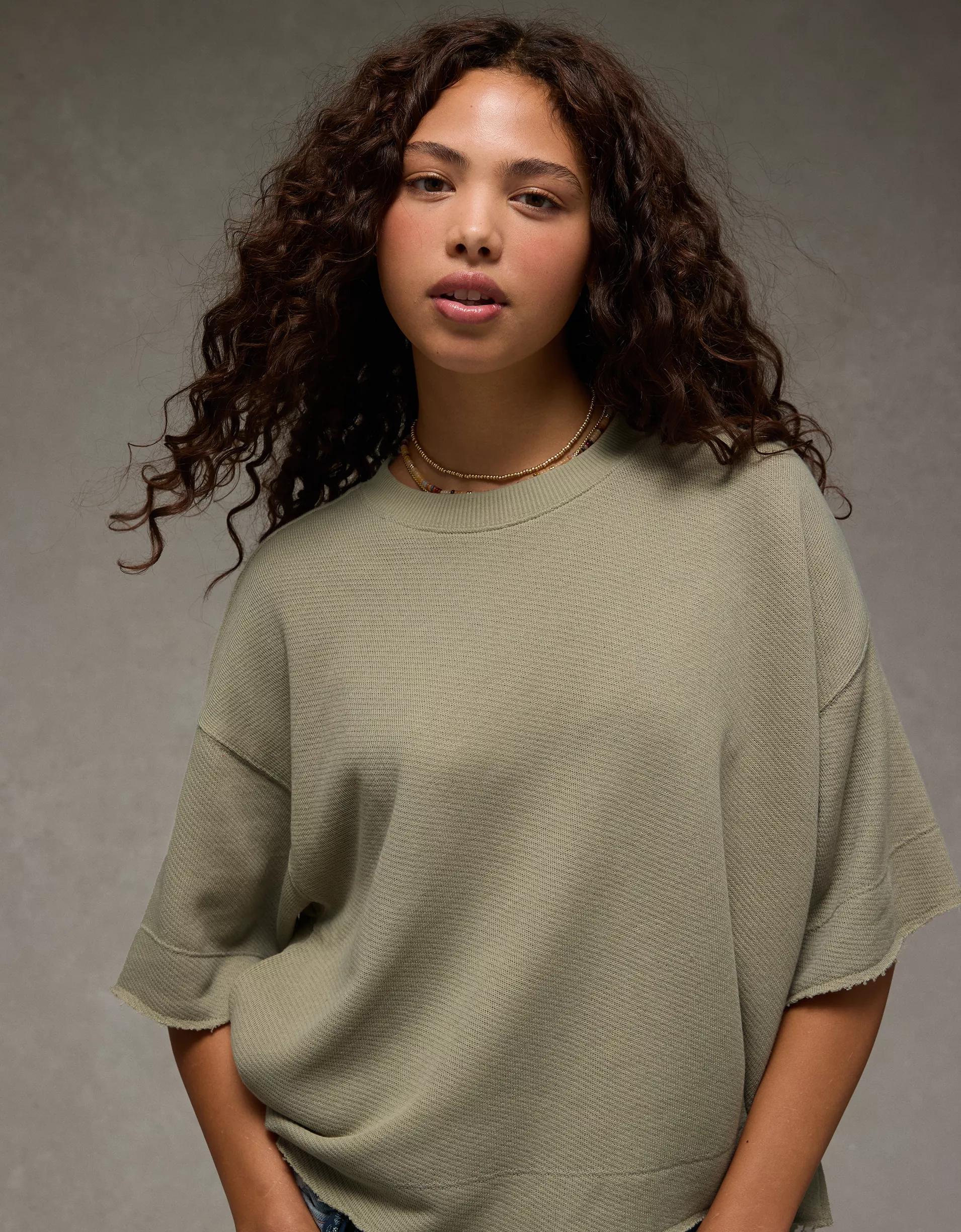 AE Saltwash Short-Sleeve Sweatshirt Product Image