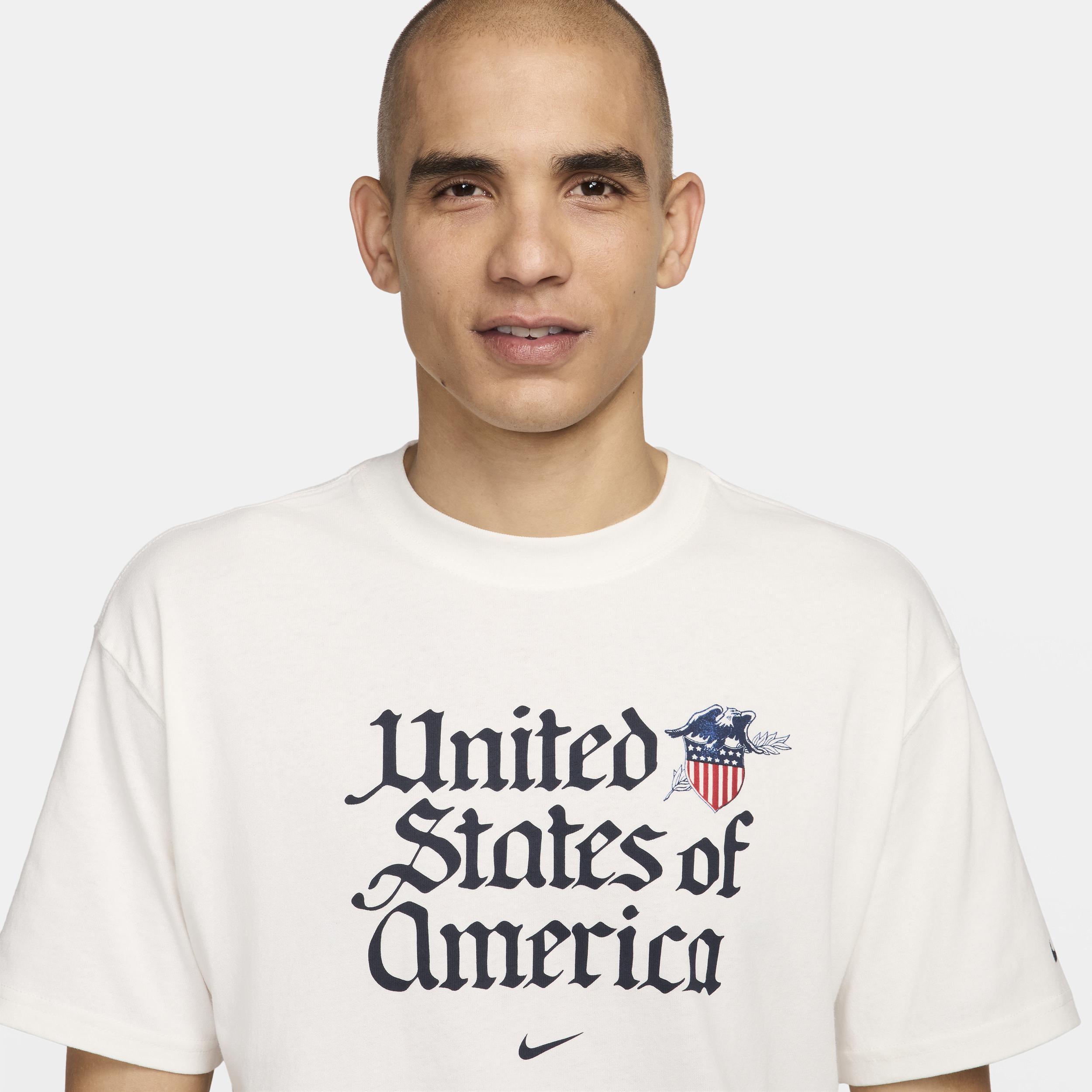 USA Premium Essential Nike Men's T-Shirt Product Image