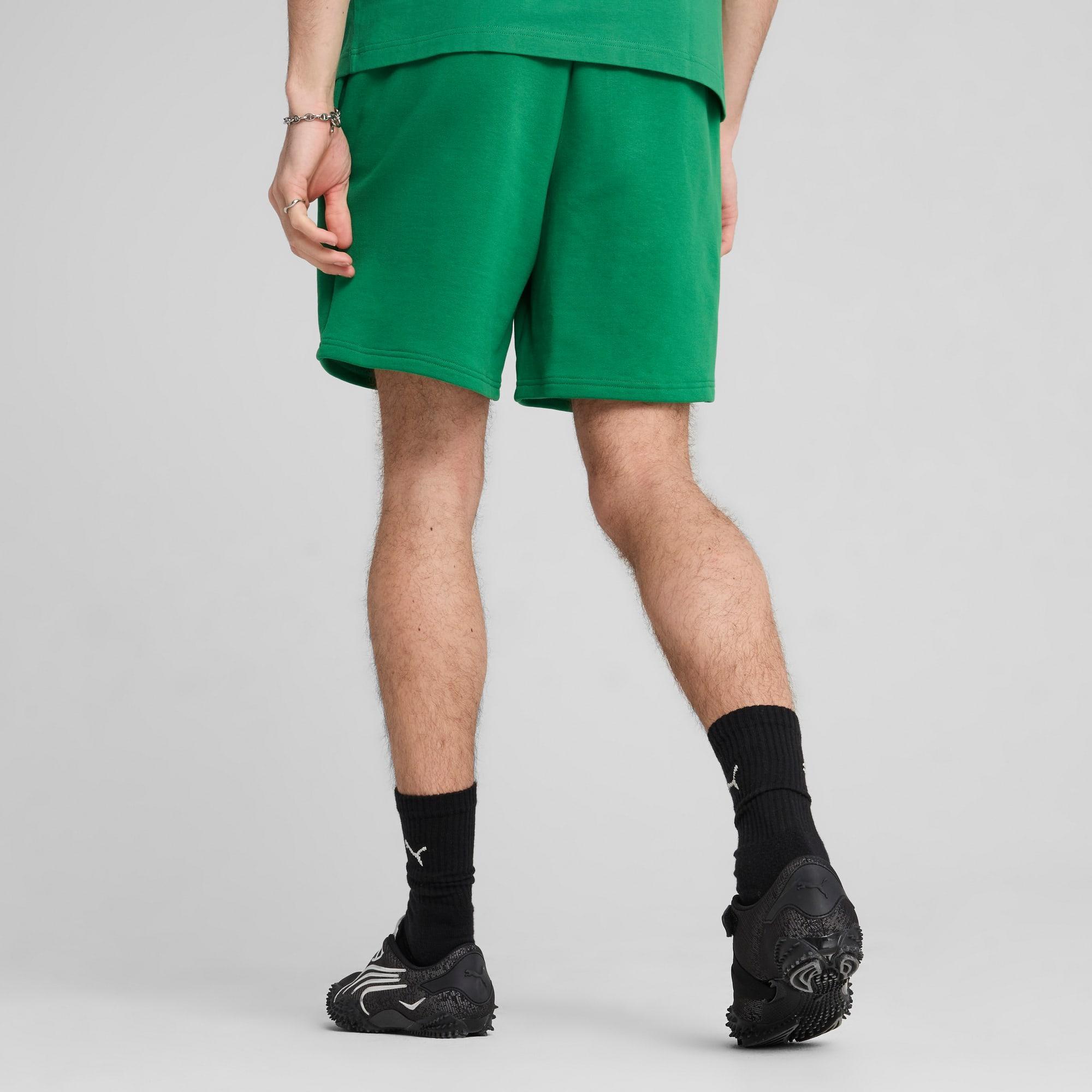 WARDROBE ESSENTIALS Men's Relaxed 7" Shorts Product Image