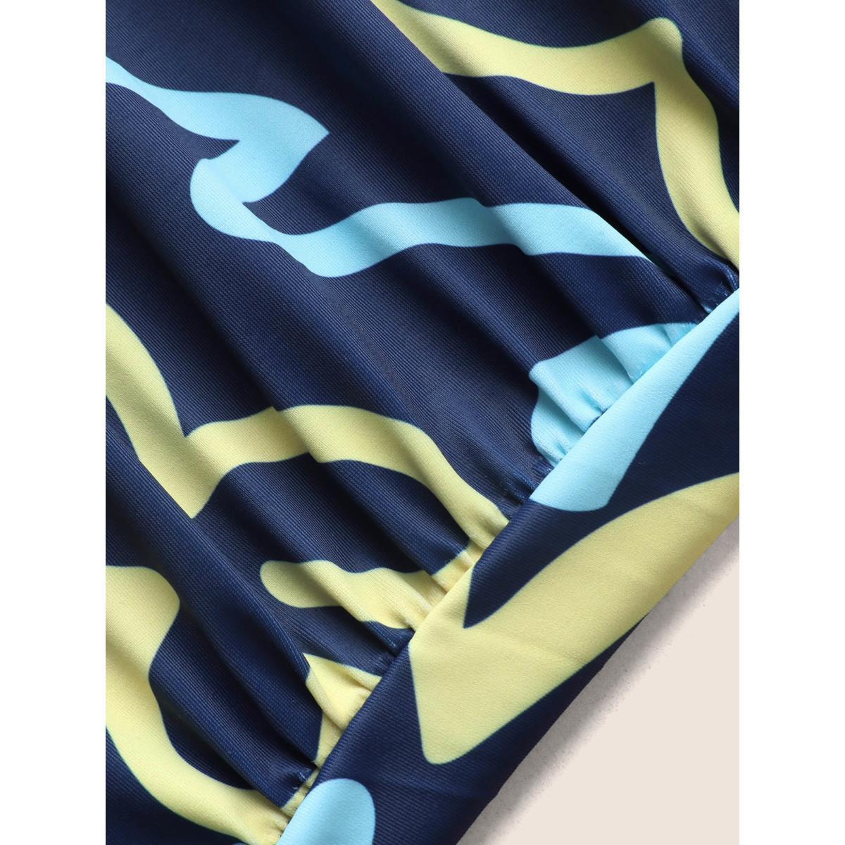 Plus Size Contrast Floral Heart Neckline Twist Front One Piece Swimsuit Women's Swimwear Aegean Beach Twist Curve Bathing Suits High stretch One Pieces BloomChic 28/5X Product Image