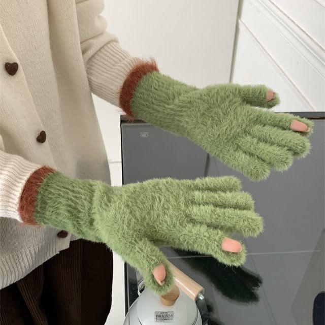 Contrast Trim Knit Gloves Product Image