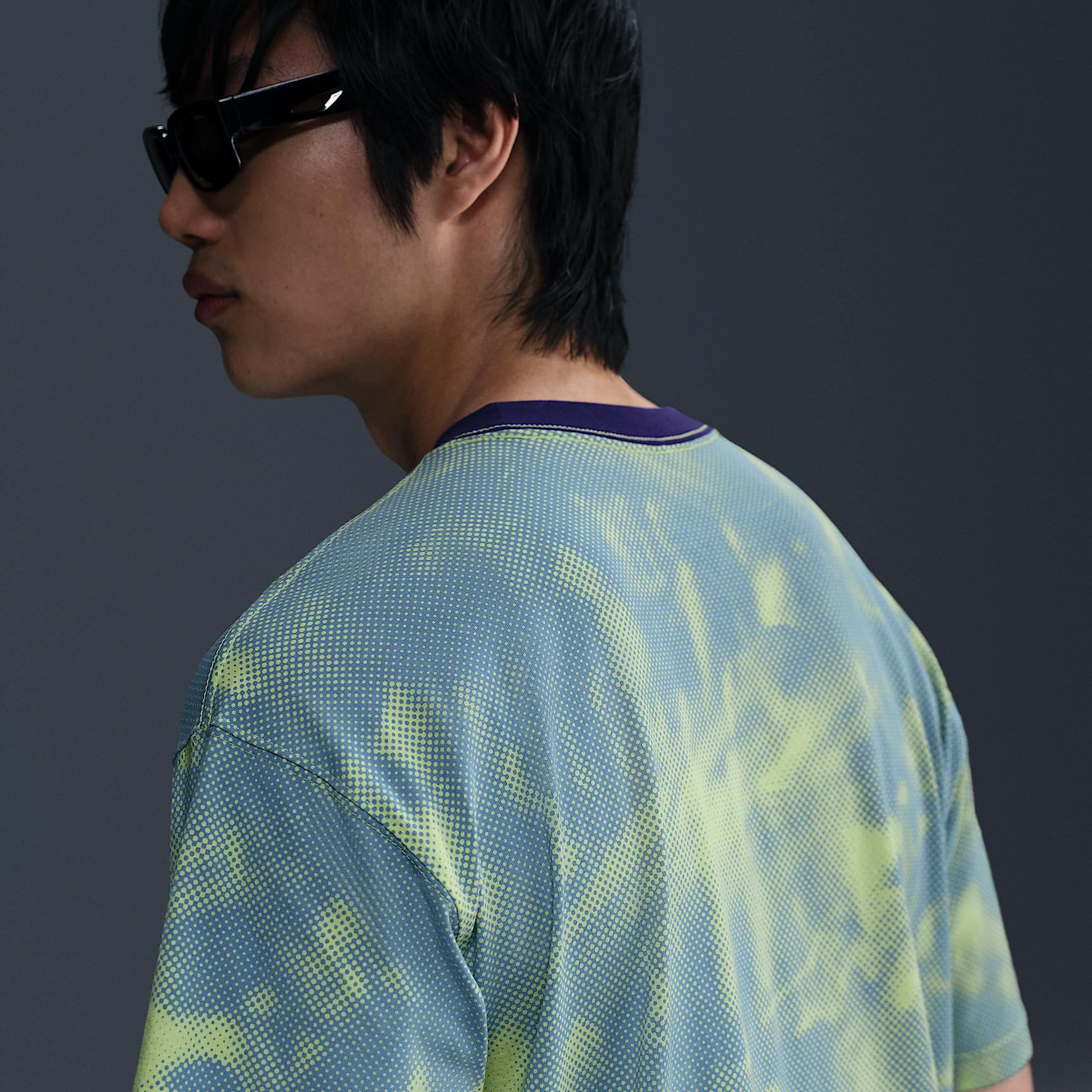 Nike Men's Max90 Soccer T-Shirt Product Image