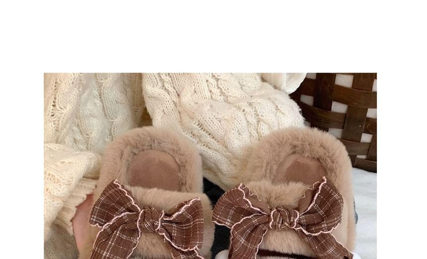 Bear Applique Fluffy Slippers Product Image