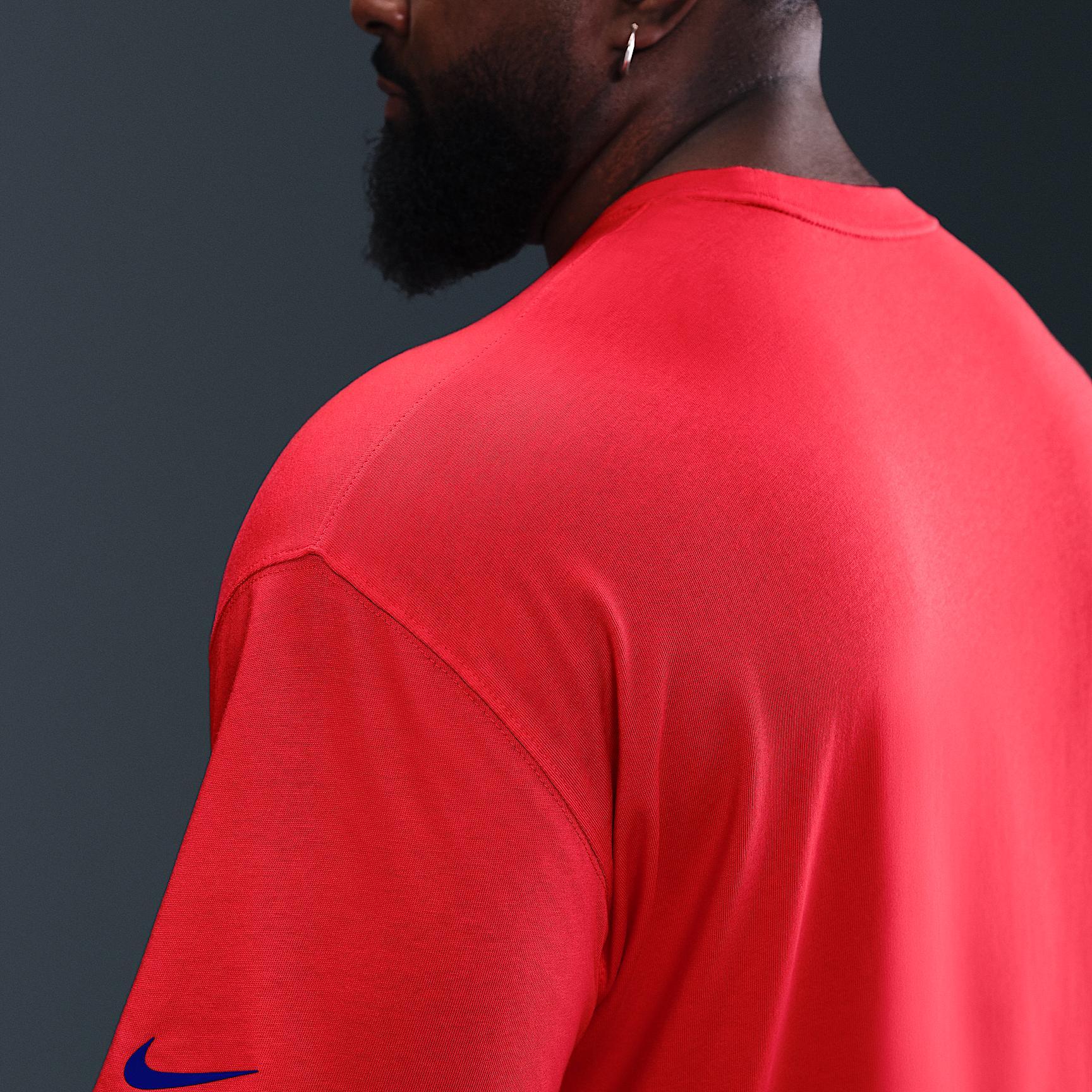 Nike Men's Kobe Basketball T-Shirt Product Image