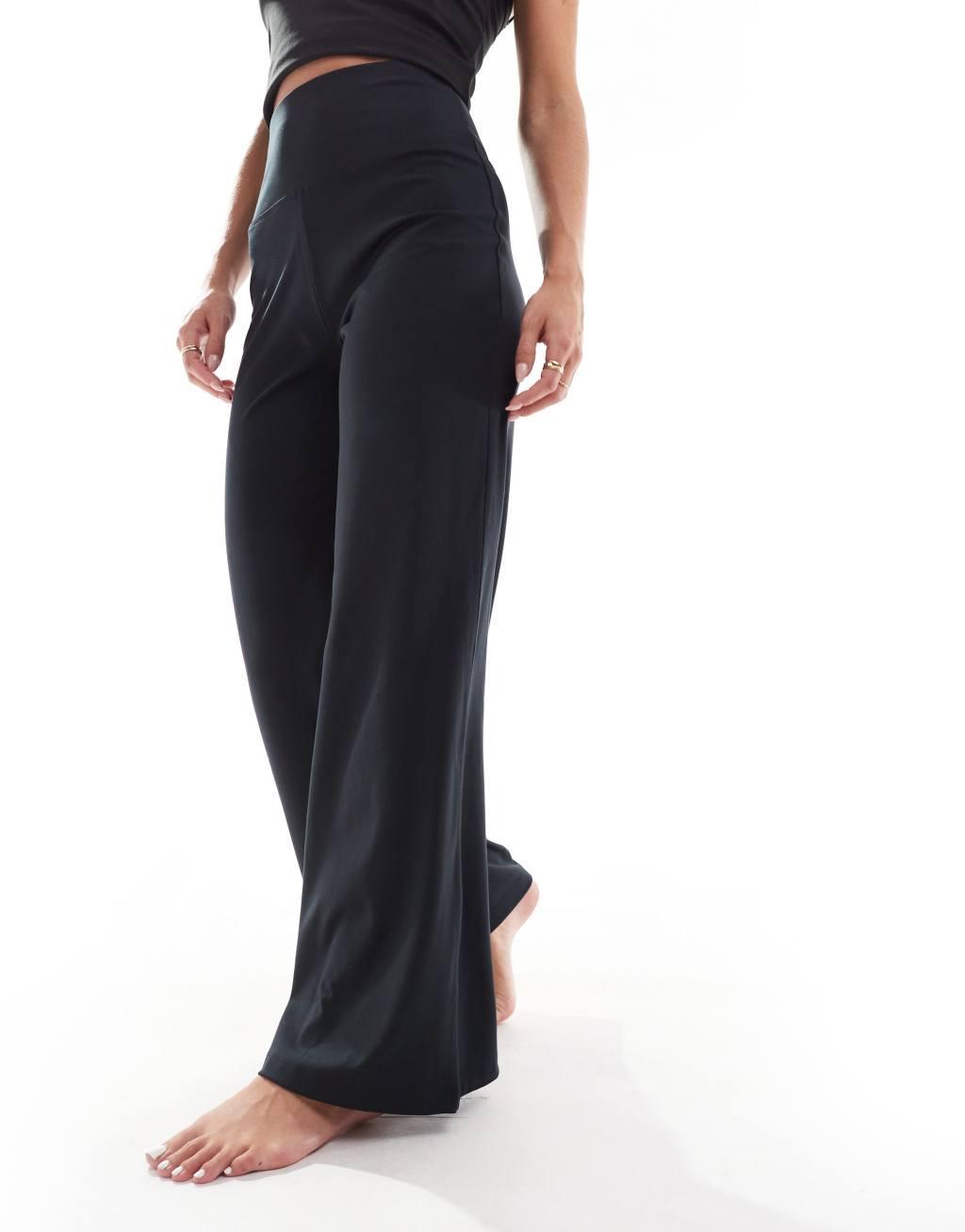 4505 Petite Icon soft touch dance pants in black  Product Image