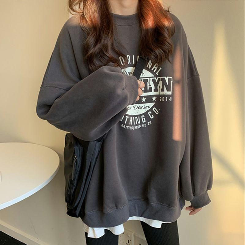 Round Neck Lettering Oversized Pullover Product Image