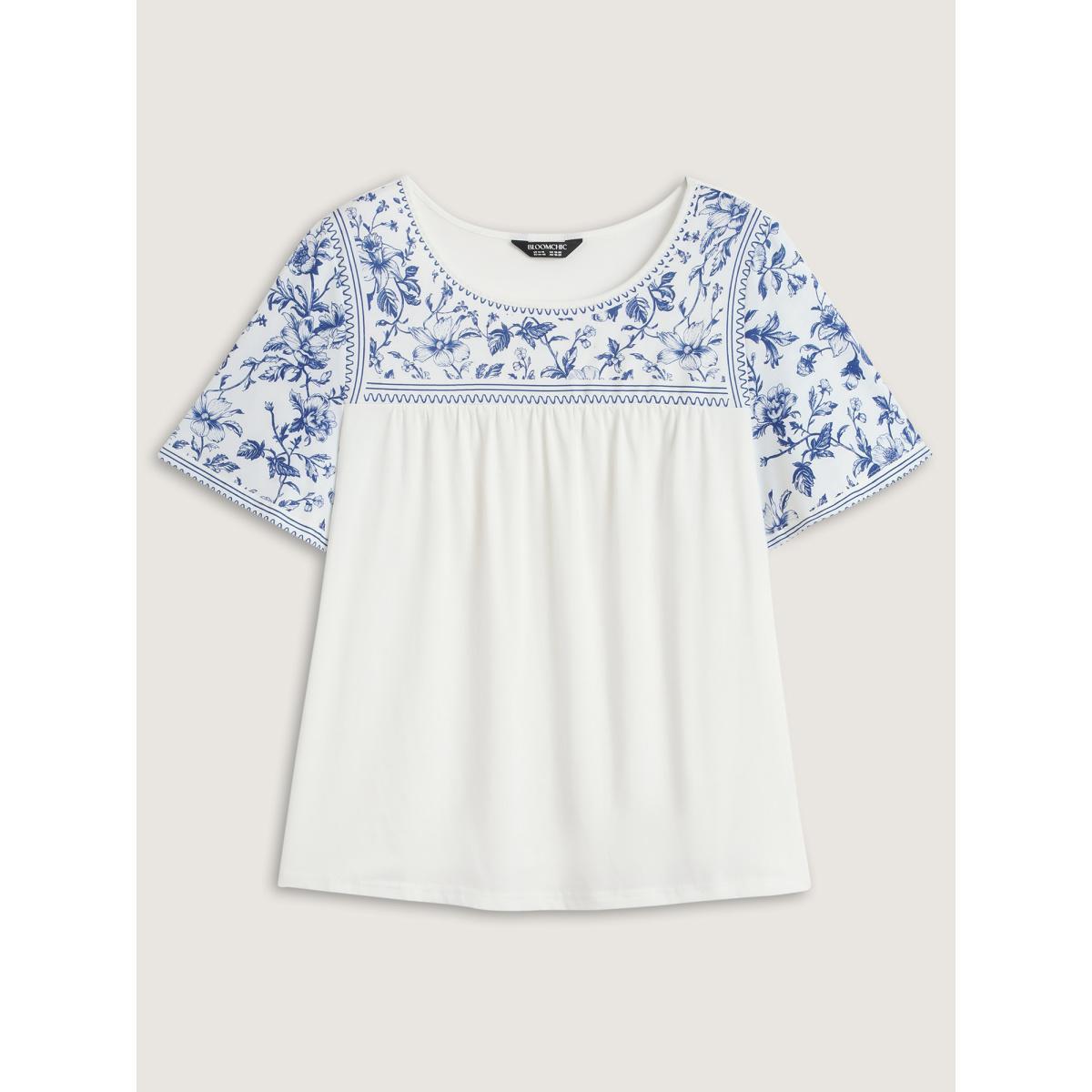 Plus Size Floral Flowy Knit Solid T-Shirt WhiteSmoke Women Leisure Round Neck Casual T-shirts BloomChic 26/4X Product Image