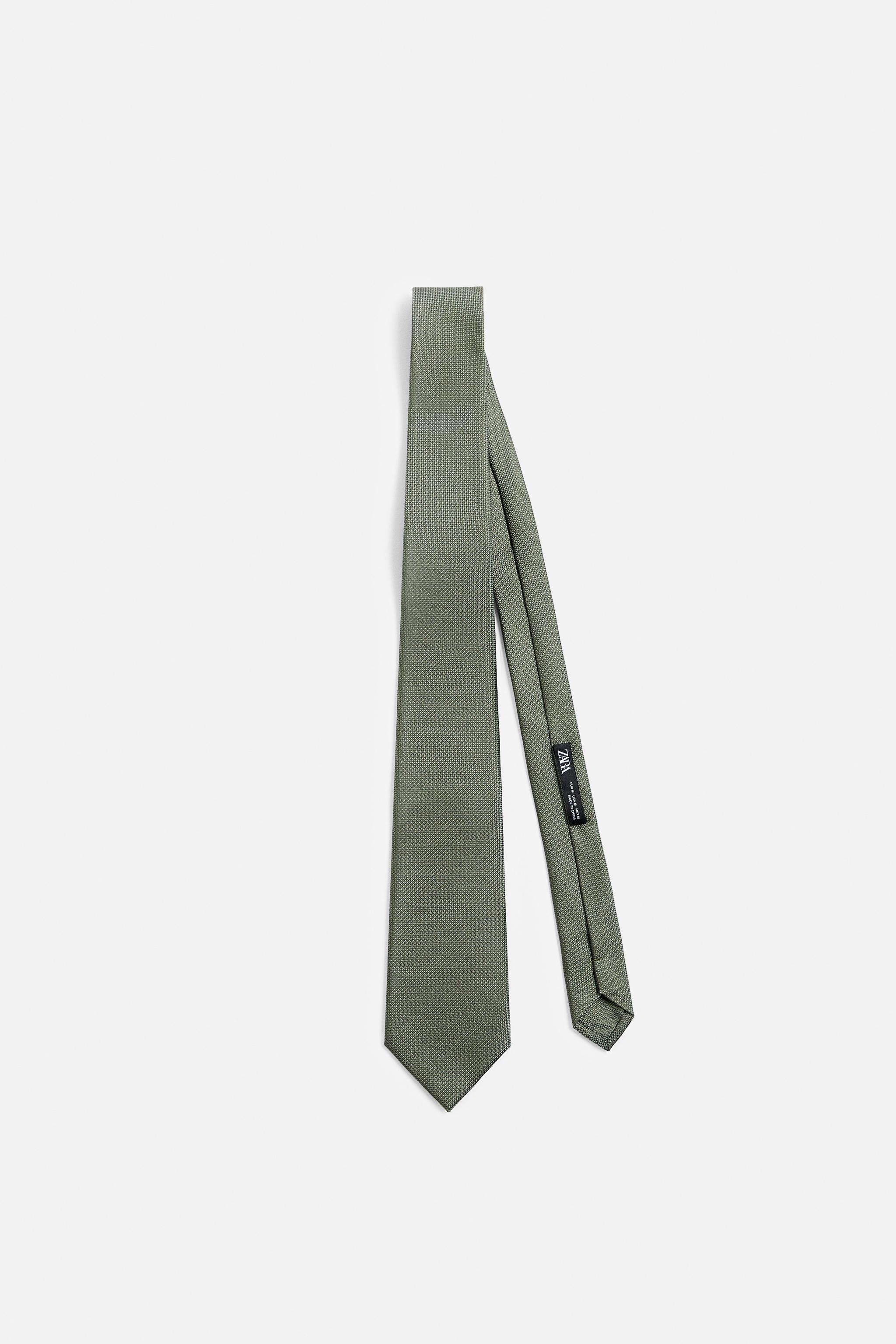 TEXTURED 100% SILK TIE Product Image