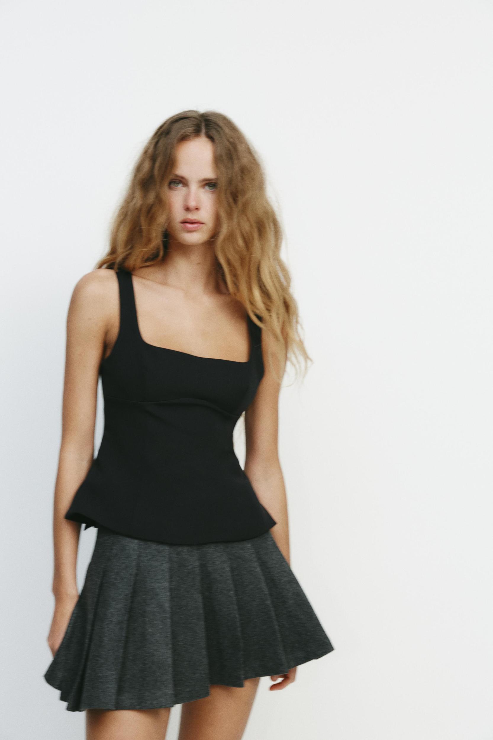 BACK BOW TOP Product Image