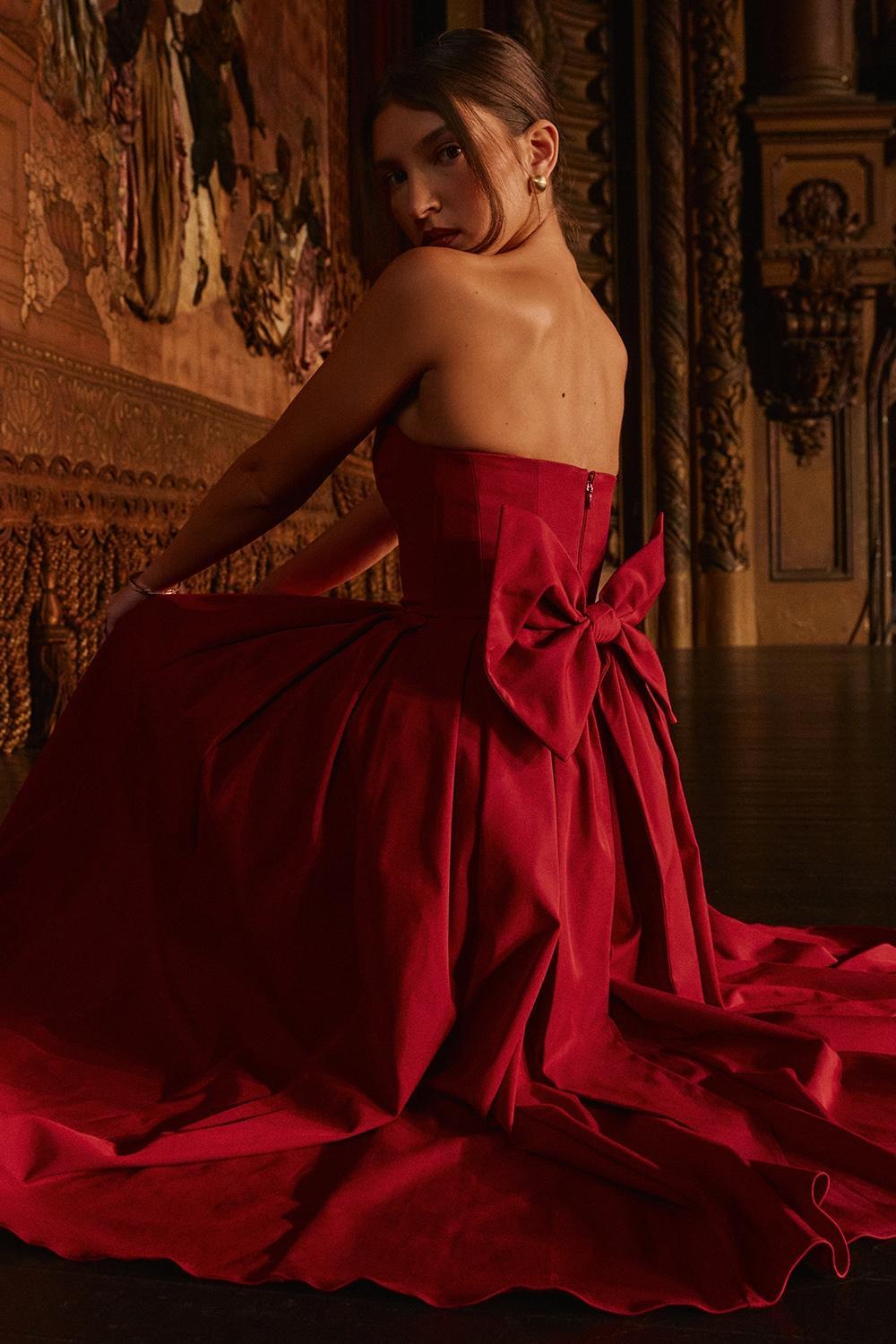 Pandora  berry strapless detachable bow midi dress Product Image