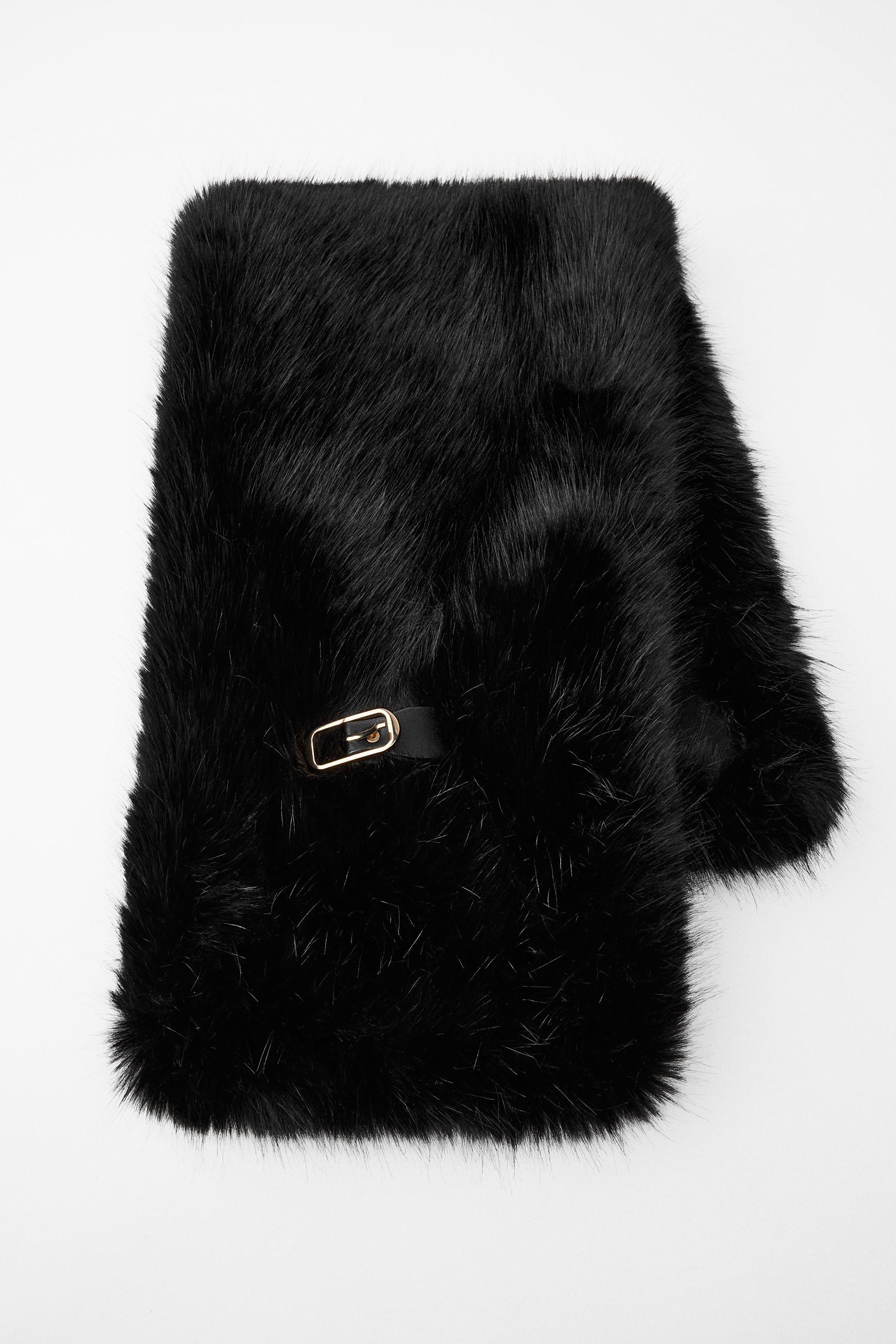 FAUX FUR BUCKLED KNIT SCARF Product Image