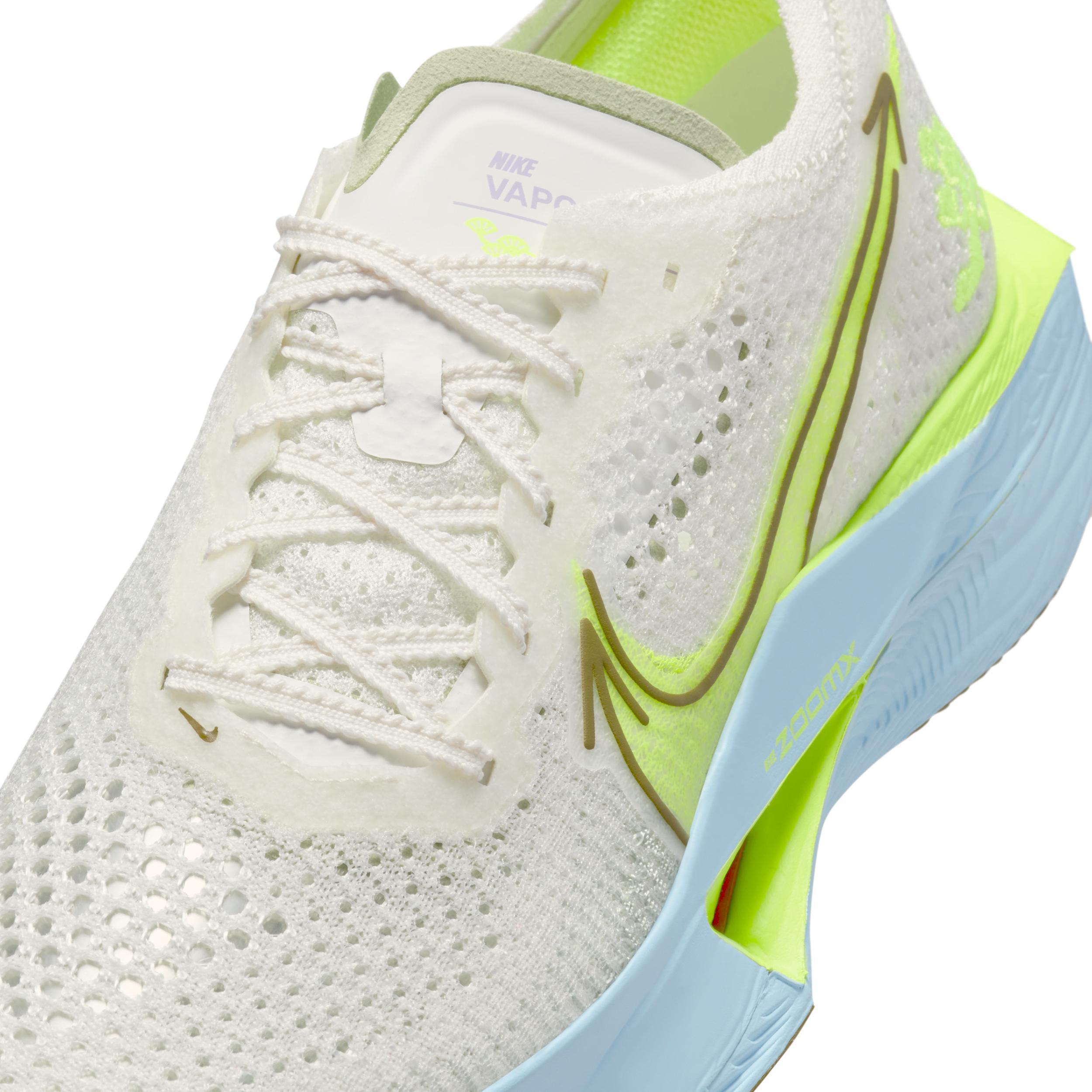 Nike Women's Vaporfly 3 Road Racing Shoes Product Image