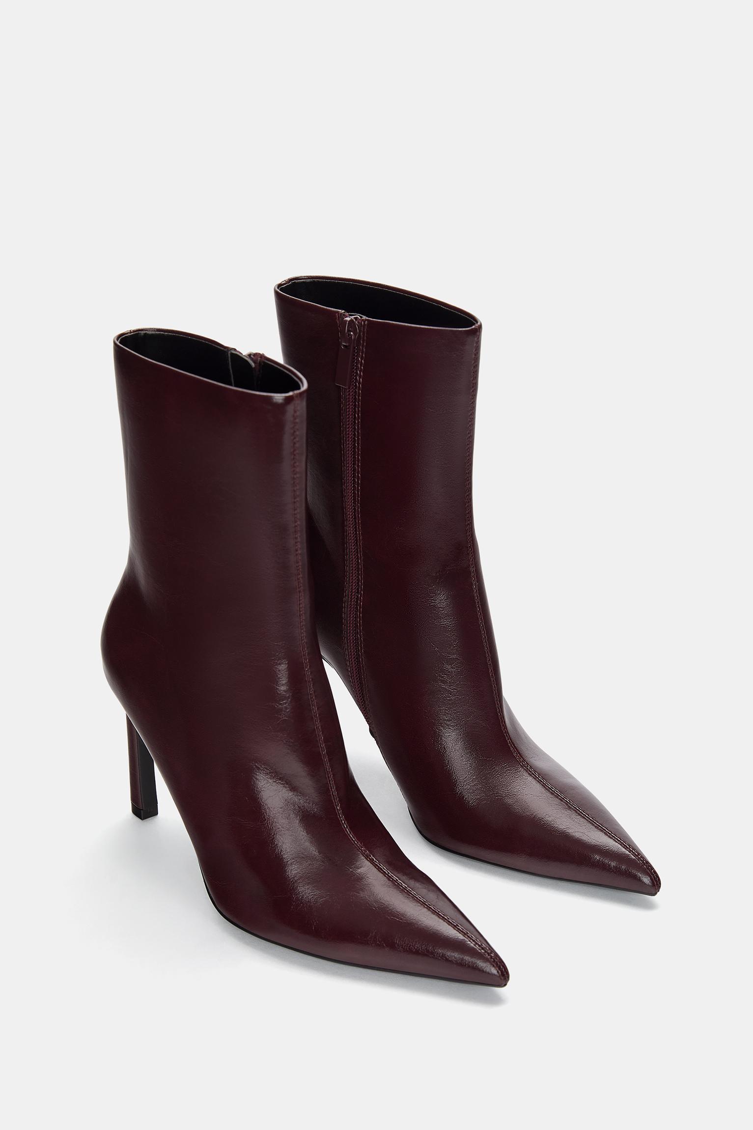 Kitten heel pointed ankle boots Product Image