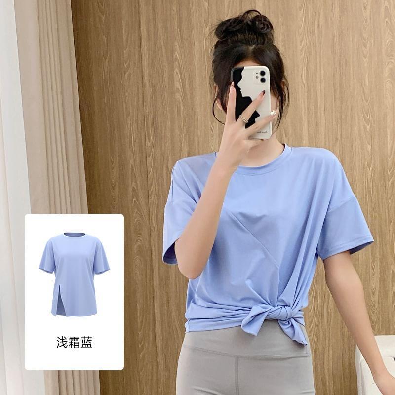 Short Sleeve Round Neck Plain Slit Panel Tee Product Image