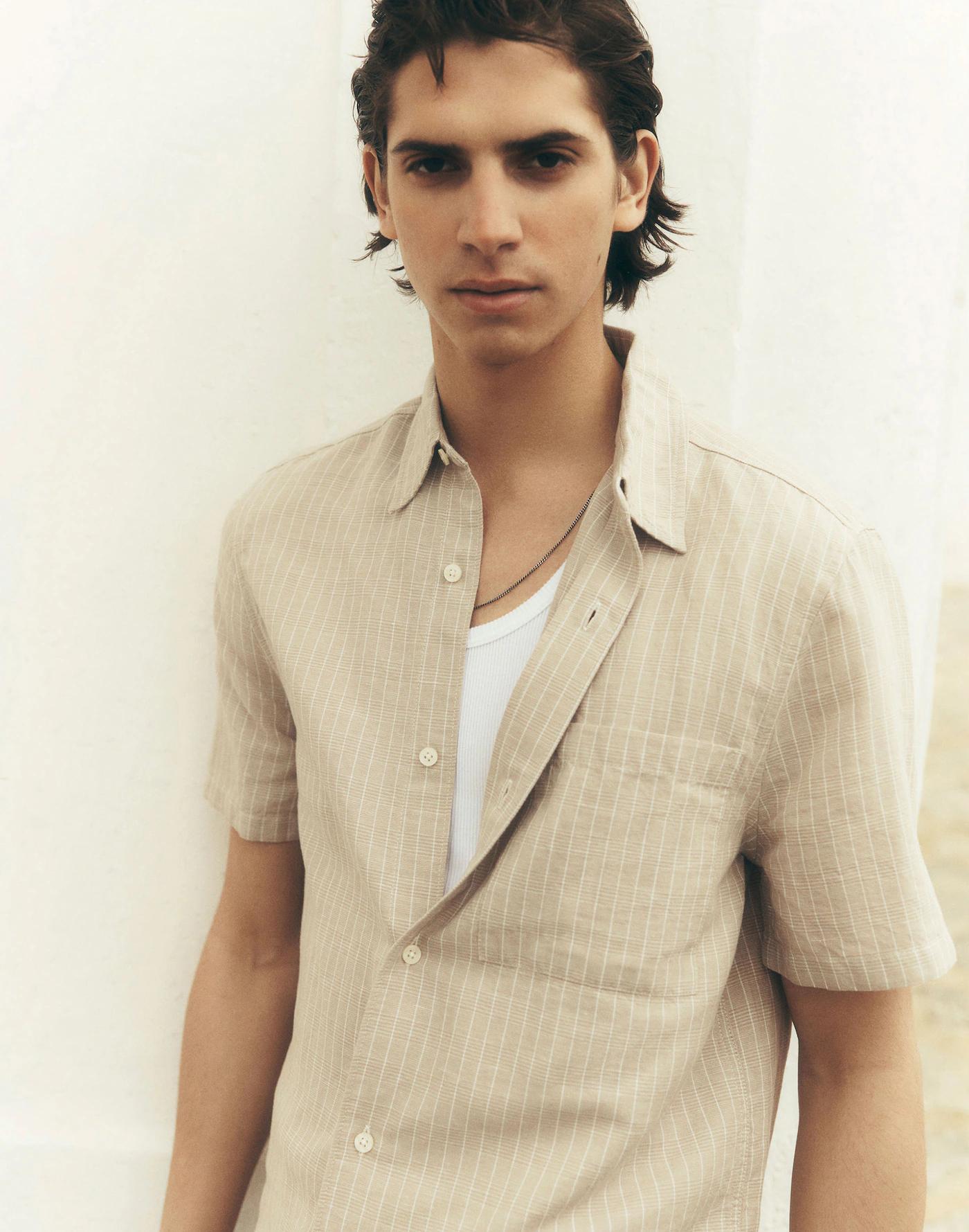 Button-Up Short-Sleeve Shirt in Cotton-Linen Blend Product Image