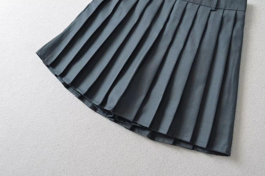 High Rise Plain Pleated Mini A-Line Skirt Product Image