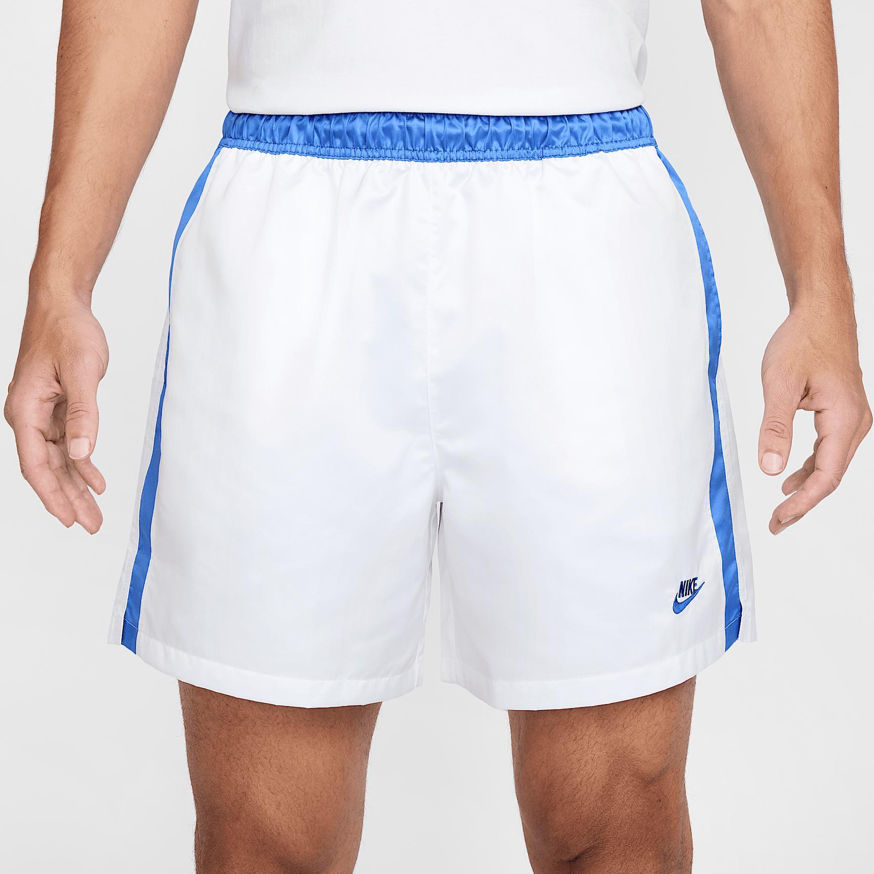 Mens Nike Sportswear Club Flow Football Shorts | HJ1952-100 Product Image