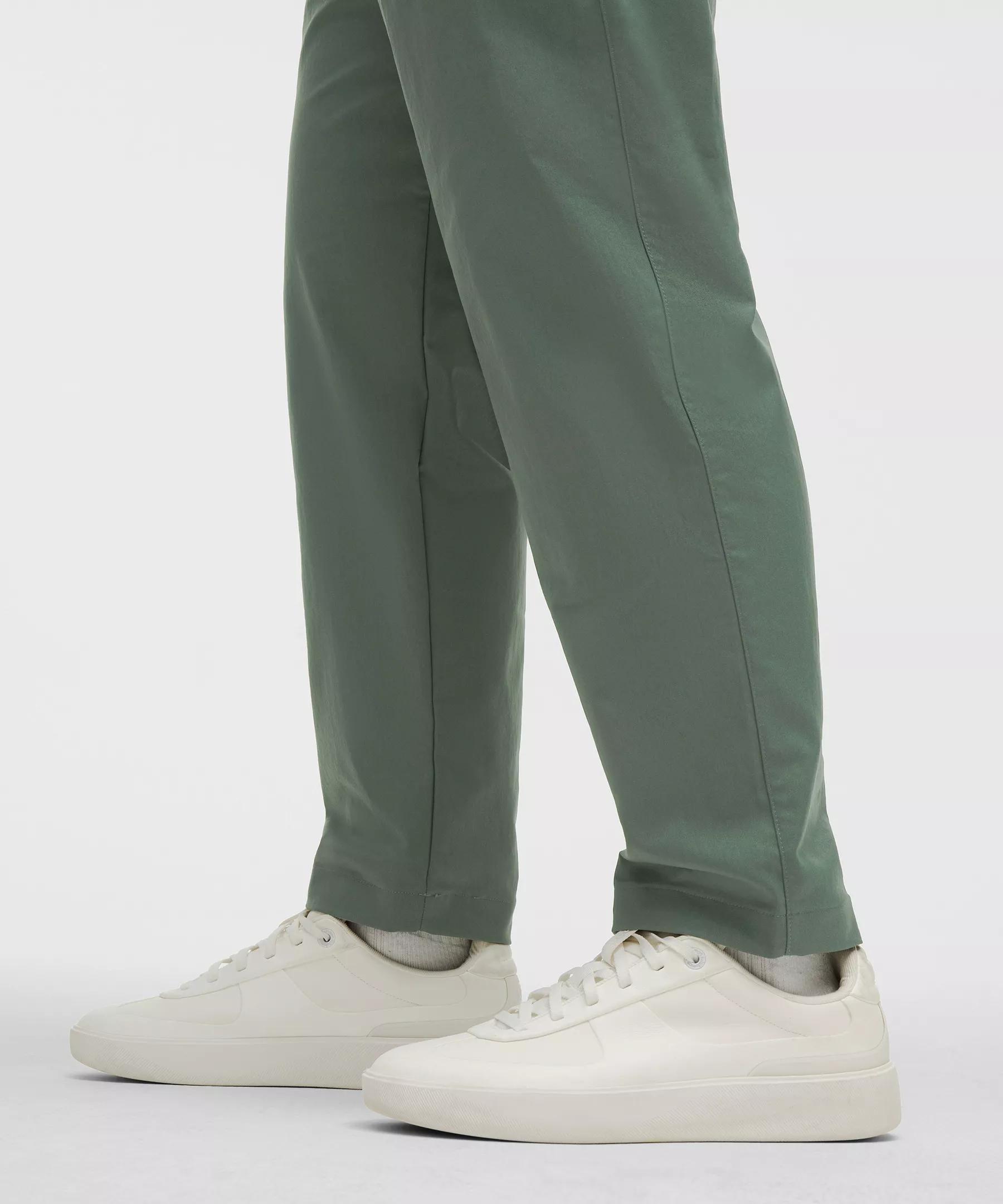 Relaxed-Tapered Smooth Twill Trouser *Cropped Product Image