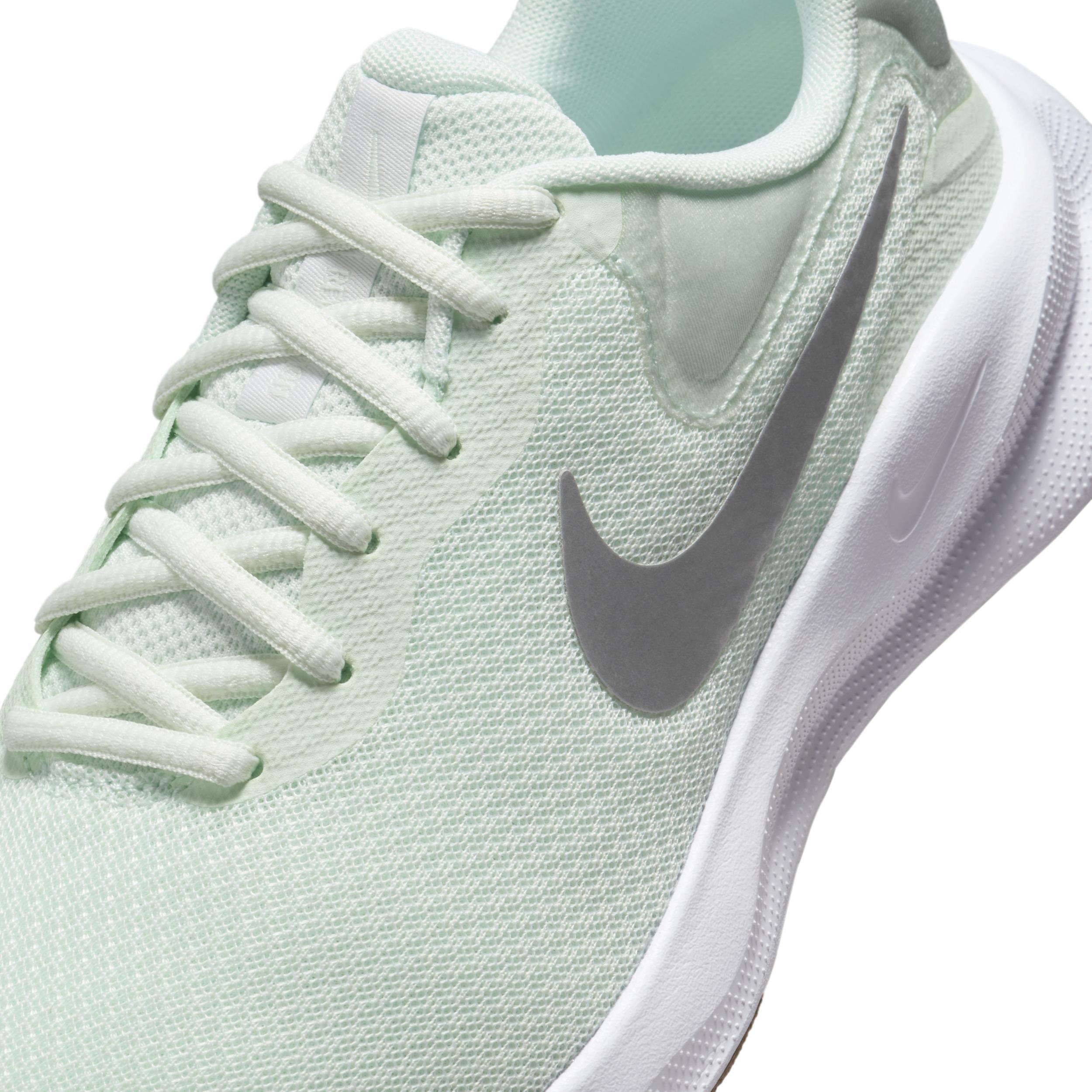 Nike Revolution 7 Women's Road Running Shoes (Extra Wide) Product Image