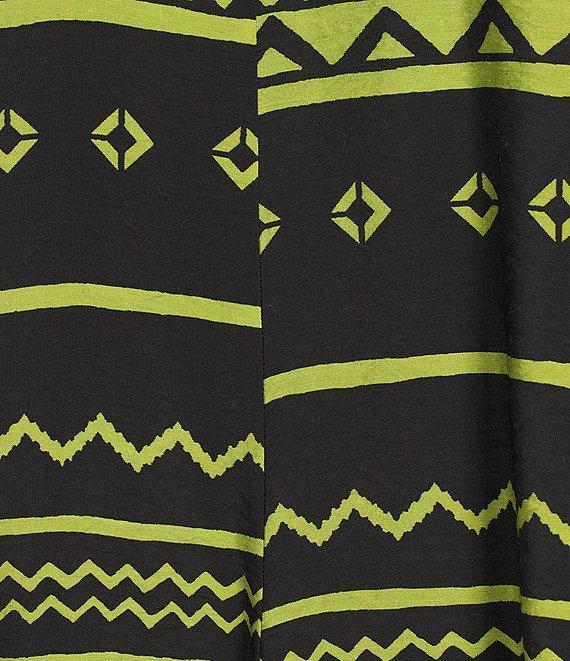 Ali Miles Woven Zig-Zag Harmony Print Point Collar 3/4 Roll-Tab Sleeve Asymmetric Hem Button Front Tunic Product Image