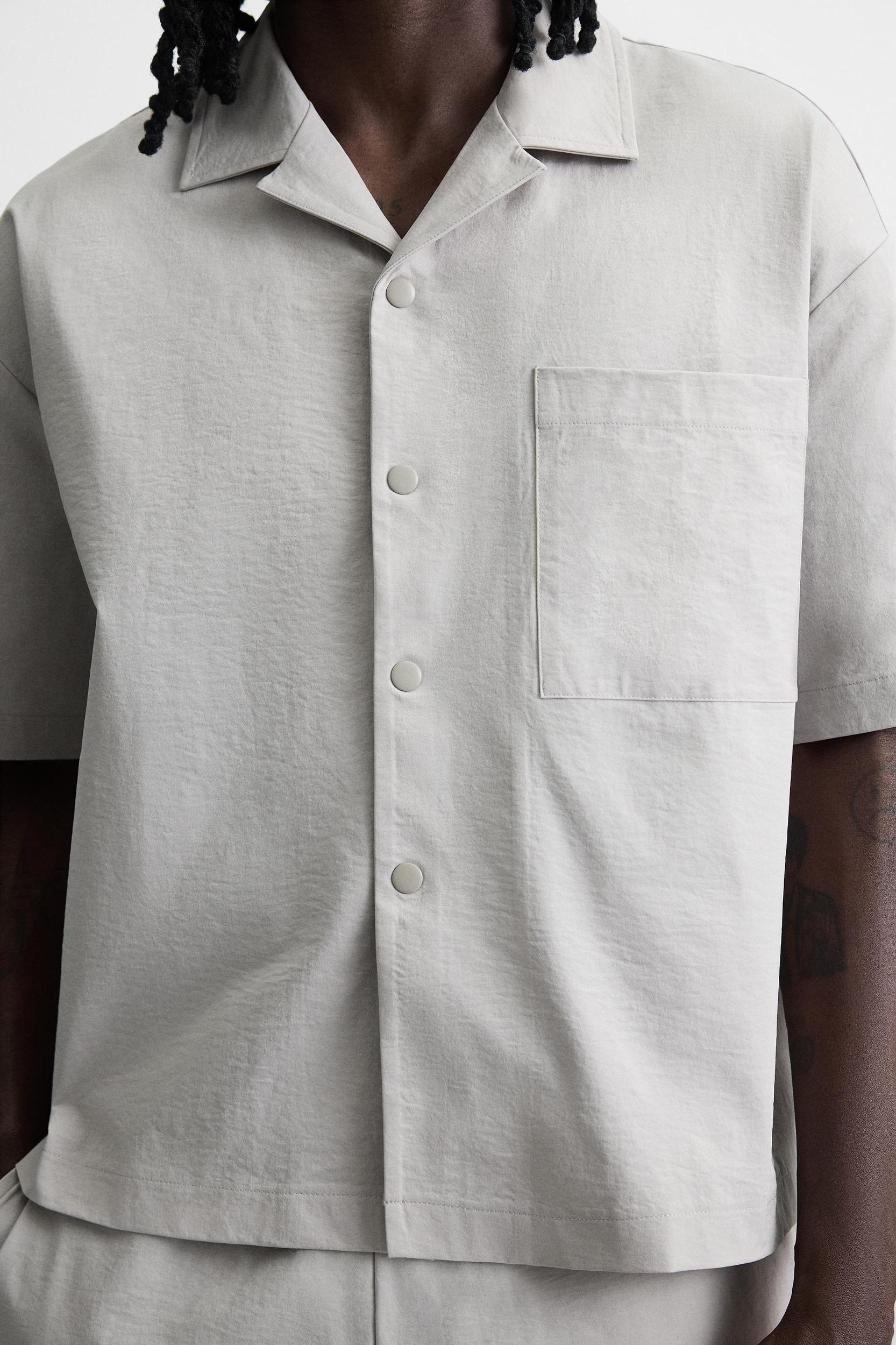 RELAXED FIT TECHNICAL SHIRT Product Image