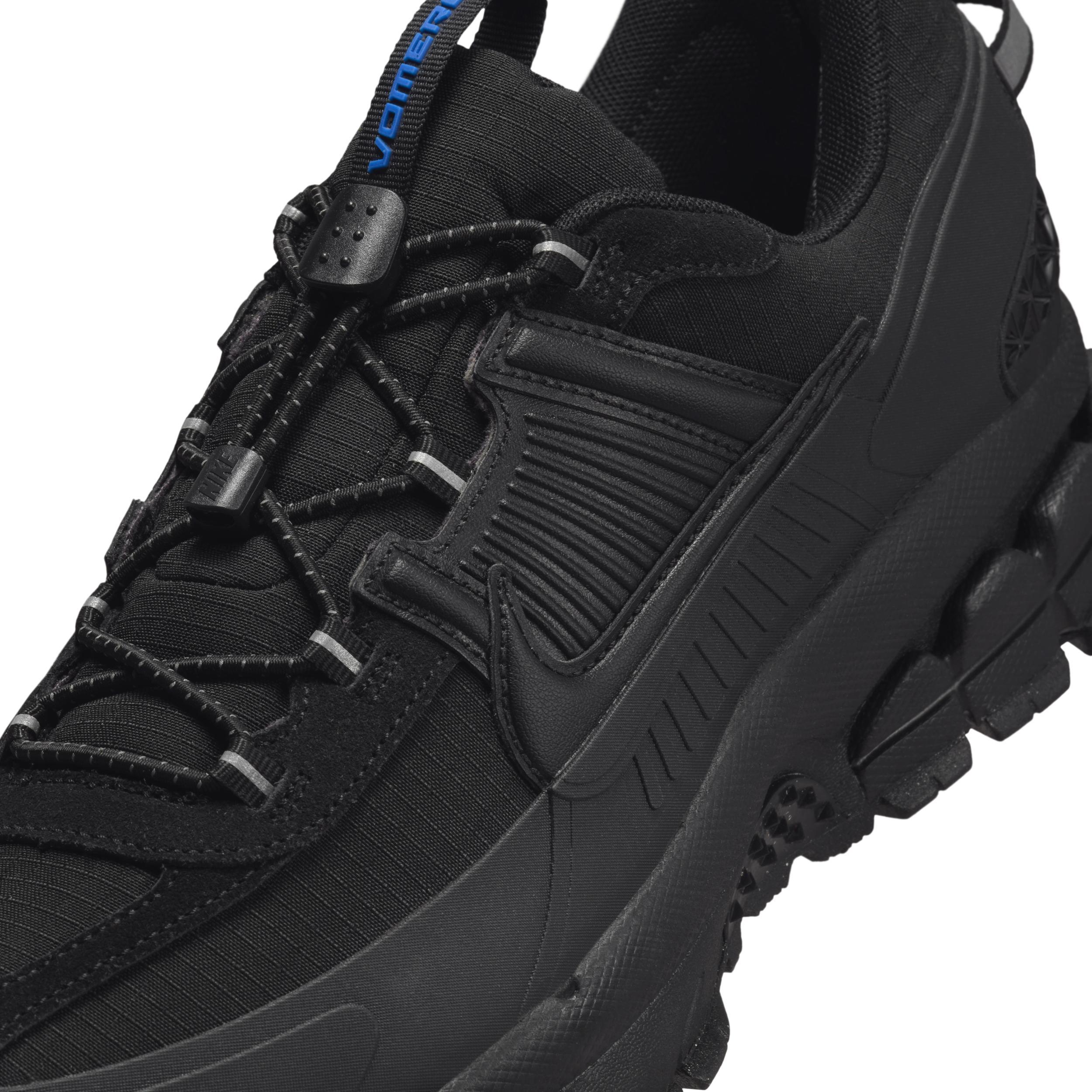 Nike Men's Zoom Vomero Roam Winterized Shoes Product Image