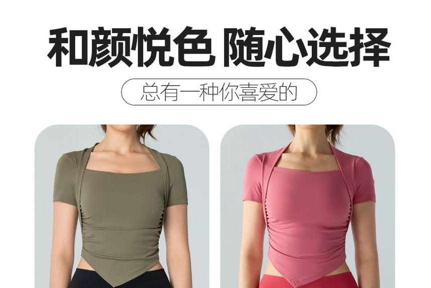 Short-Sleeve Queen Anne Neckline Plain Ruched Yoga T-Shirt Product Image