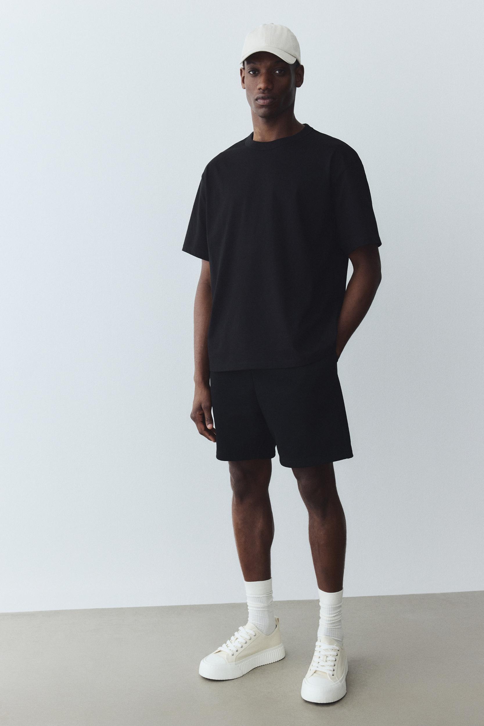 Regular Fit Sweatshorts Product Image