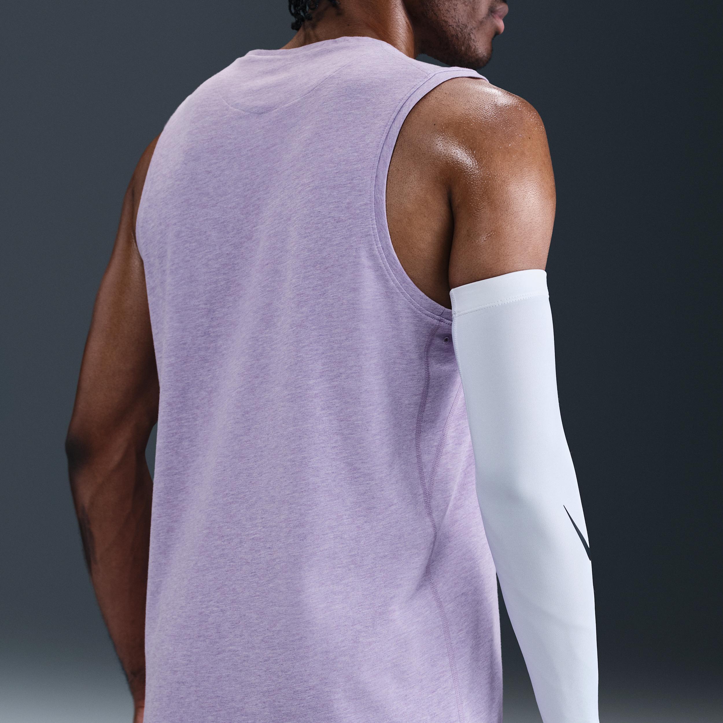 Nike Men's Primary Dri-FIT Versatile Tank Top Product Image