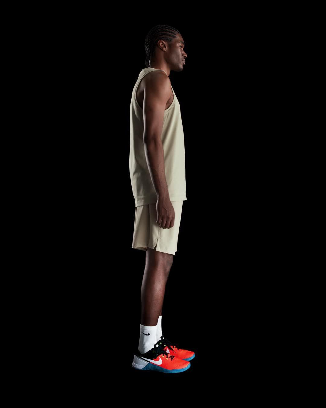 Nike Men's Primary Dri-FIT Versatile Tank Top Product Image