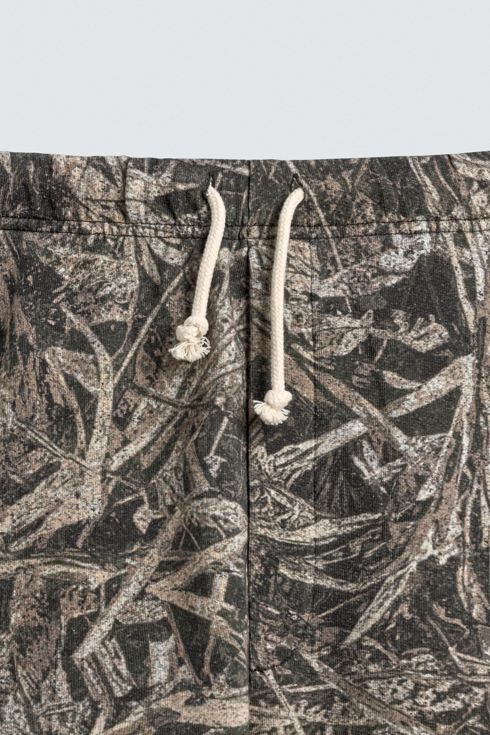 ABSTRACT PRINT SHORTS Product Image