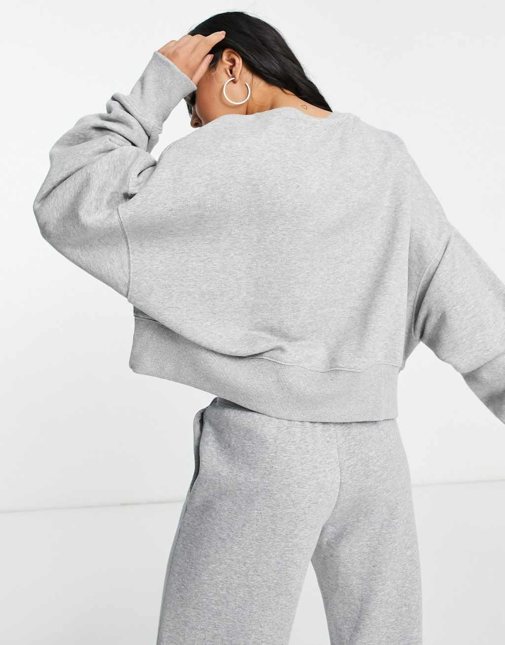 Nike Phoenix Fleece super oversized sweat Product Image